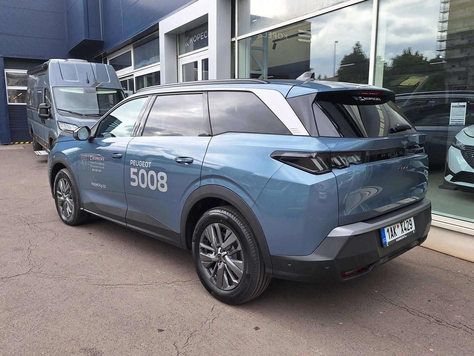 Peugeot 5008, ALLURE Hybrid 145 e-DCS6 - fotka 4