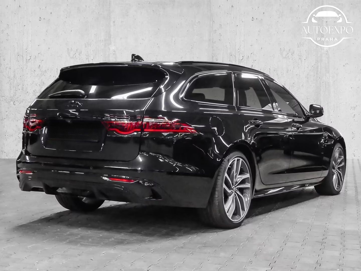Jaguar XF, Sportbrake R-Dynamic *AWD* - fotka 2