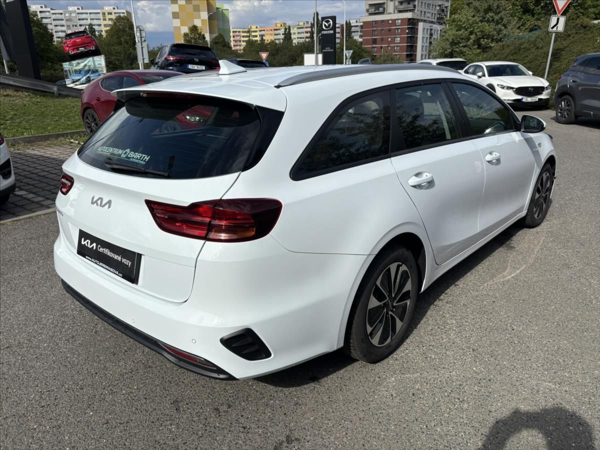Kia Cee´d, 1,0 TGDi SPIN ZÁRUKA CARPLAY - fotka 5