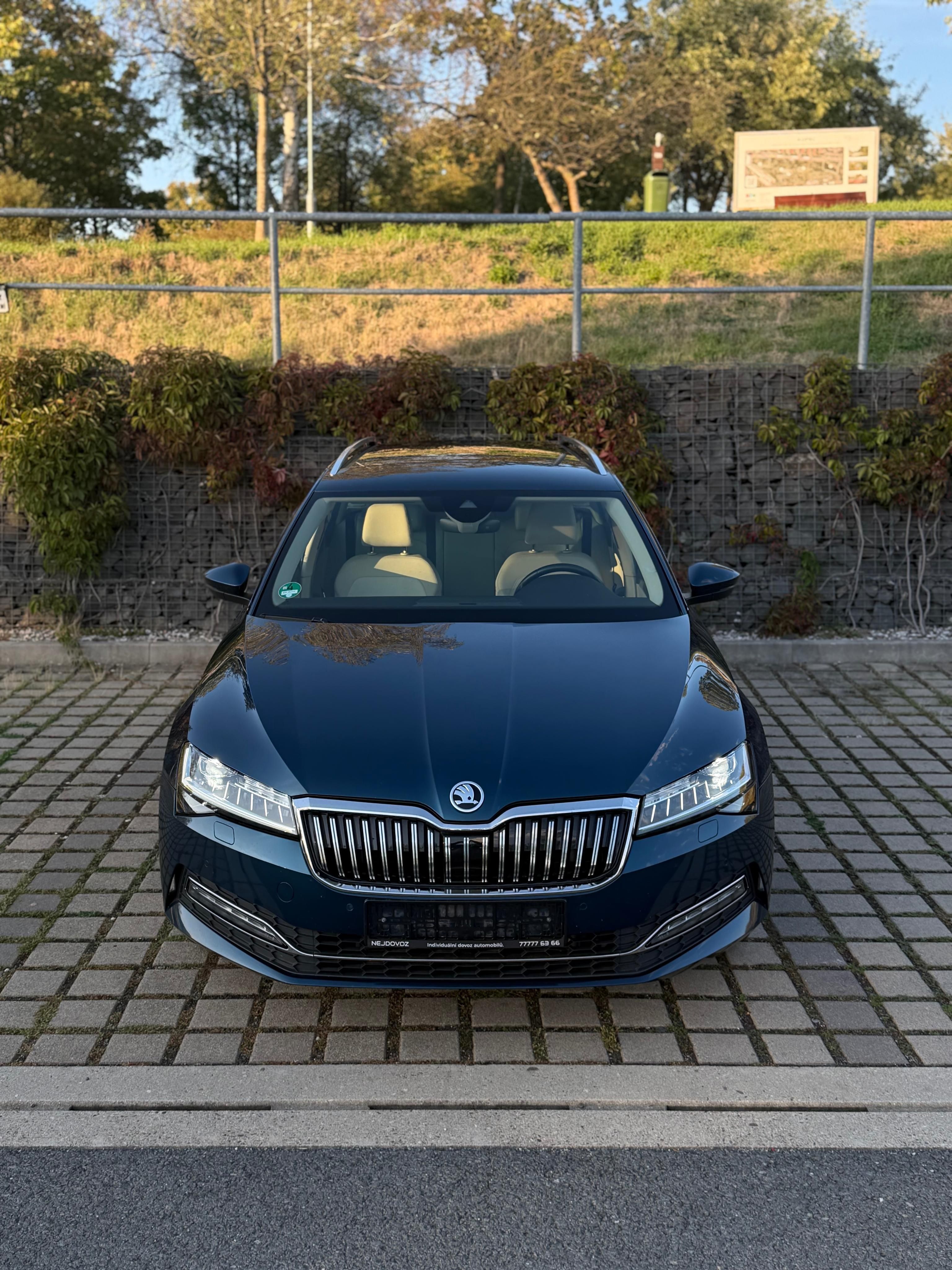 Škoda Superb, Škoda Superb 3 FL 2022 Matrix - fotka 3