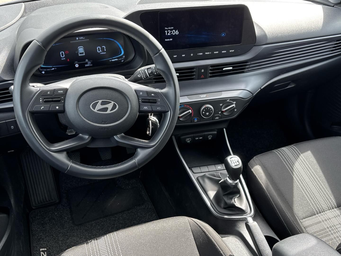 Hyundai i20, 1.2 i / 57 kW - fotka 5