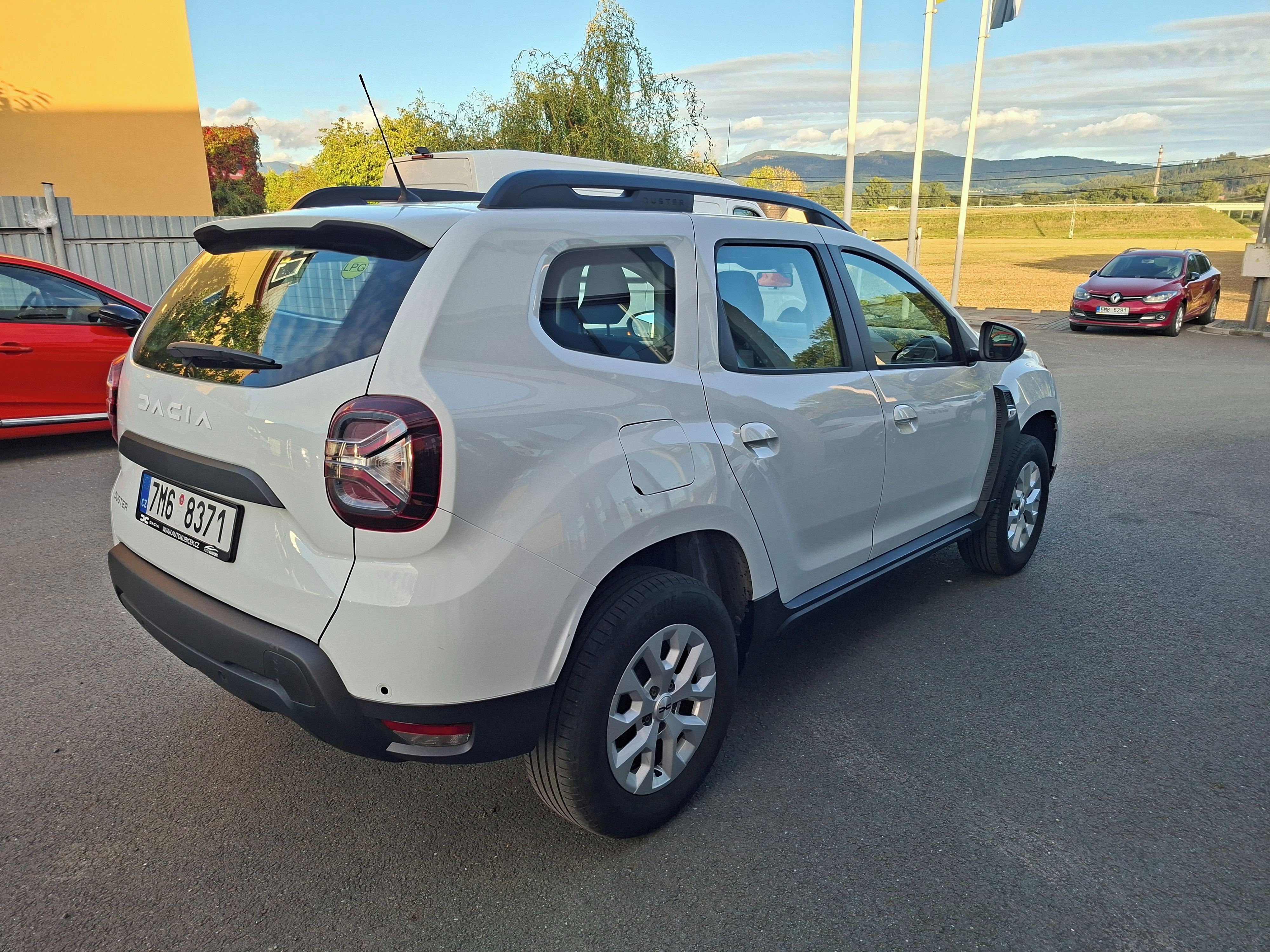 Dacia Duster, Expression TCe 100 ECO-G - fotka 4