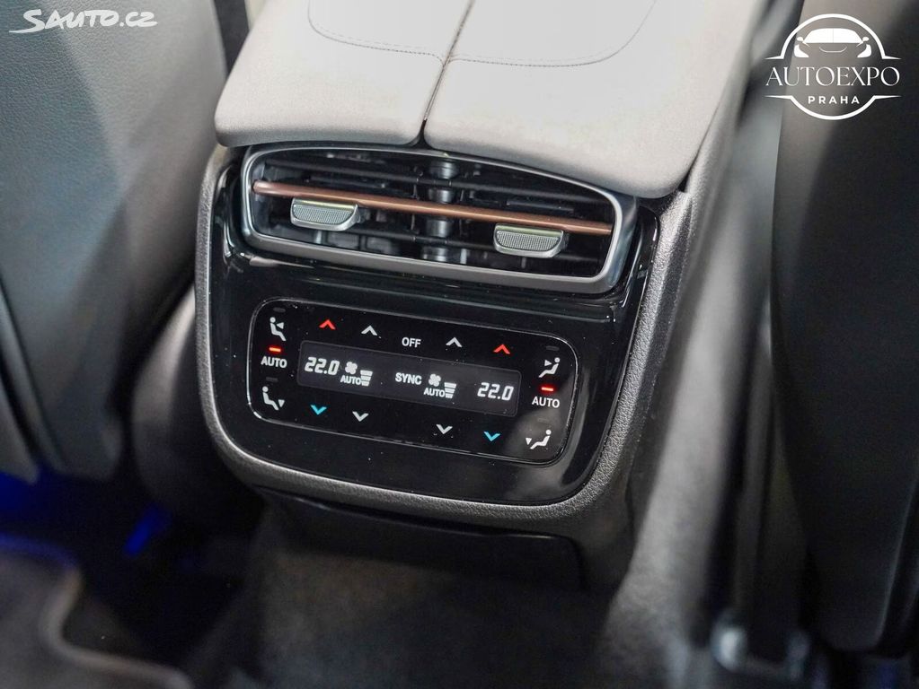 2025 Mercedes Benz Eqs