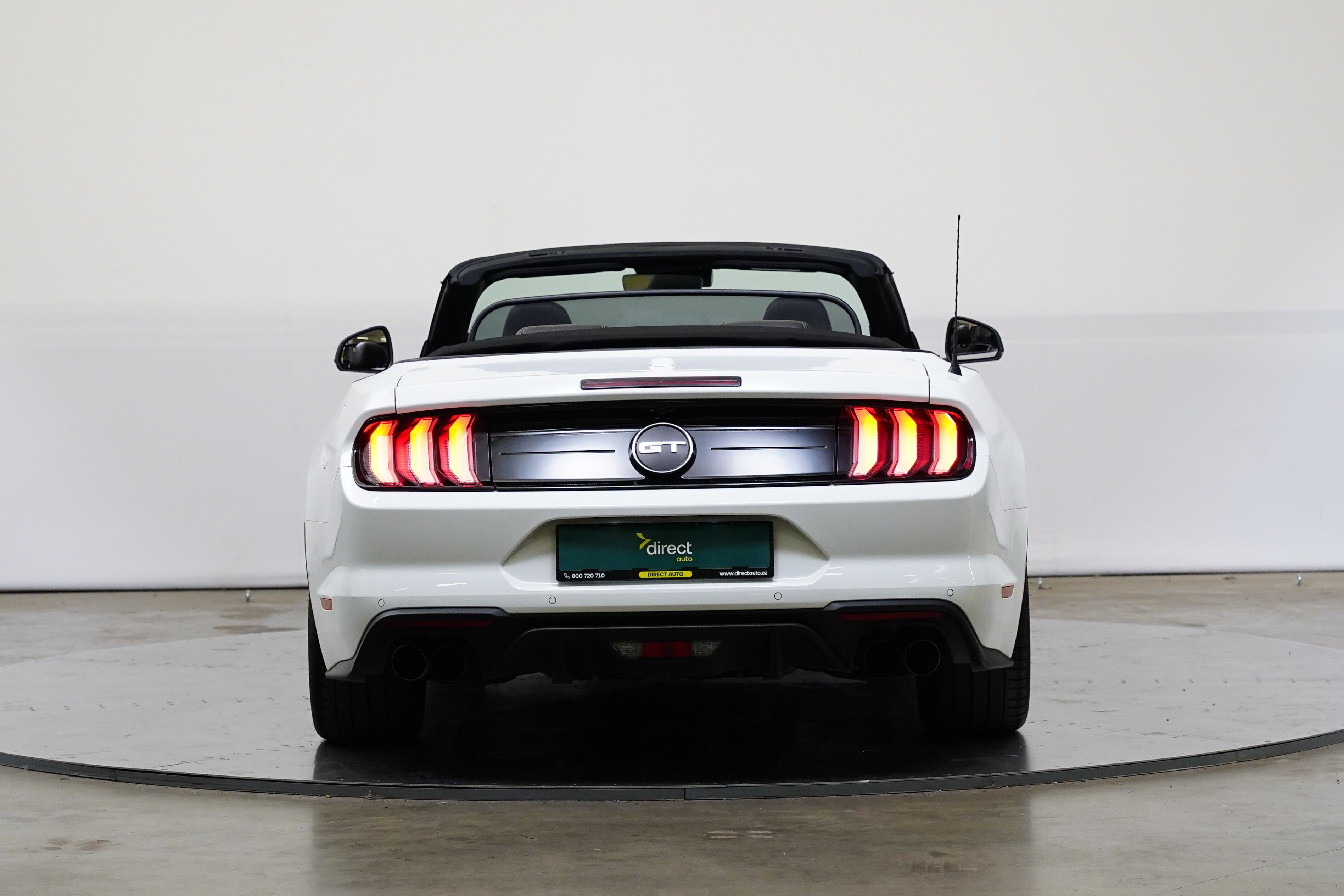 Ford Mustang, 5.0 V8 330 kW GT - fotka 6