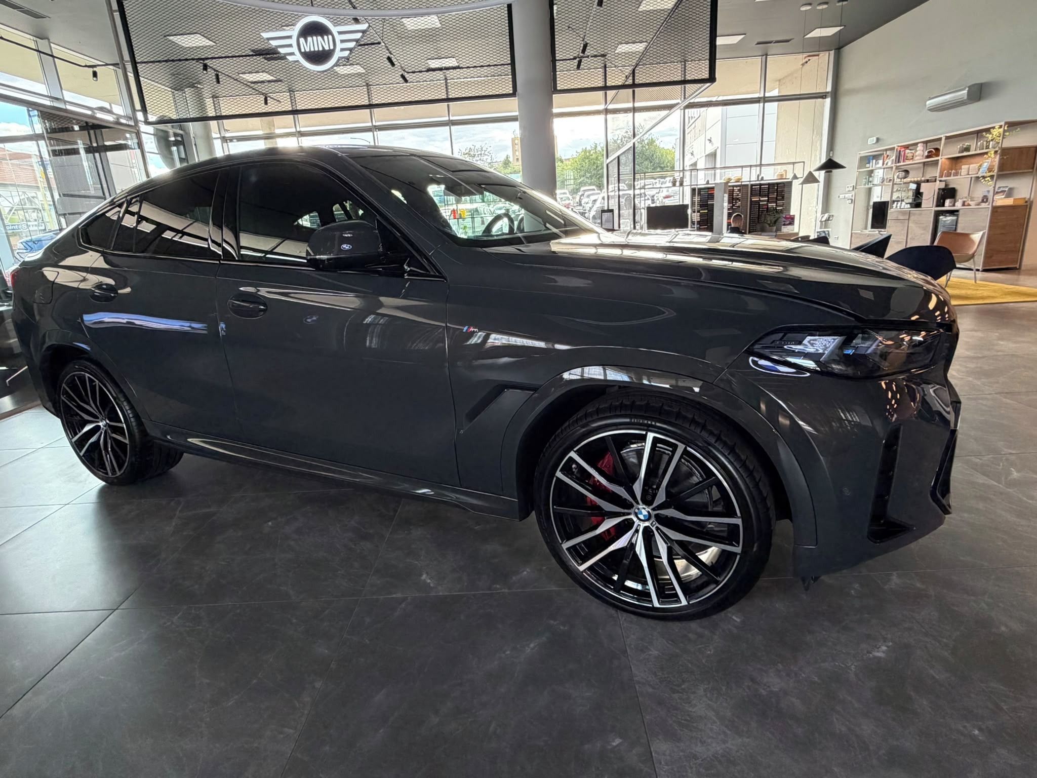 BMW X6 - fotka 2