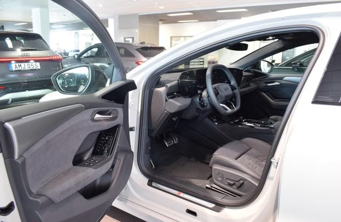 Audi A6 Avant, e-tron Q 360k Tech Pro Vzduch - fotka 4