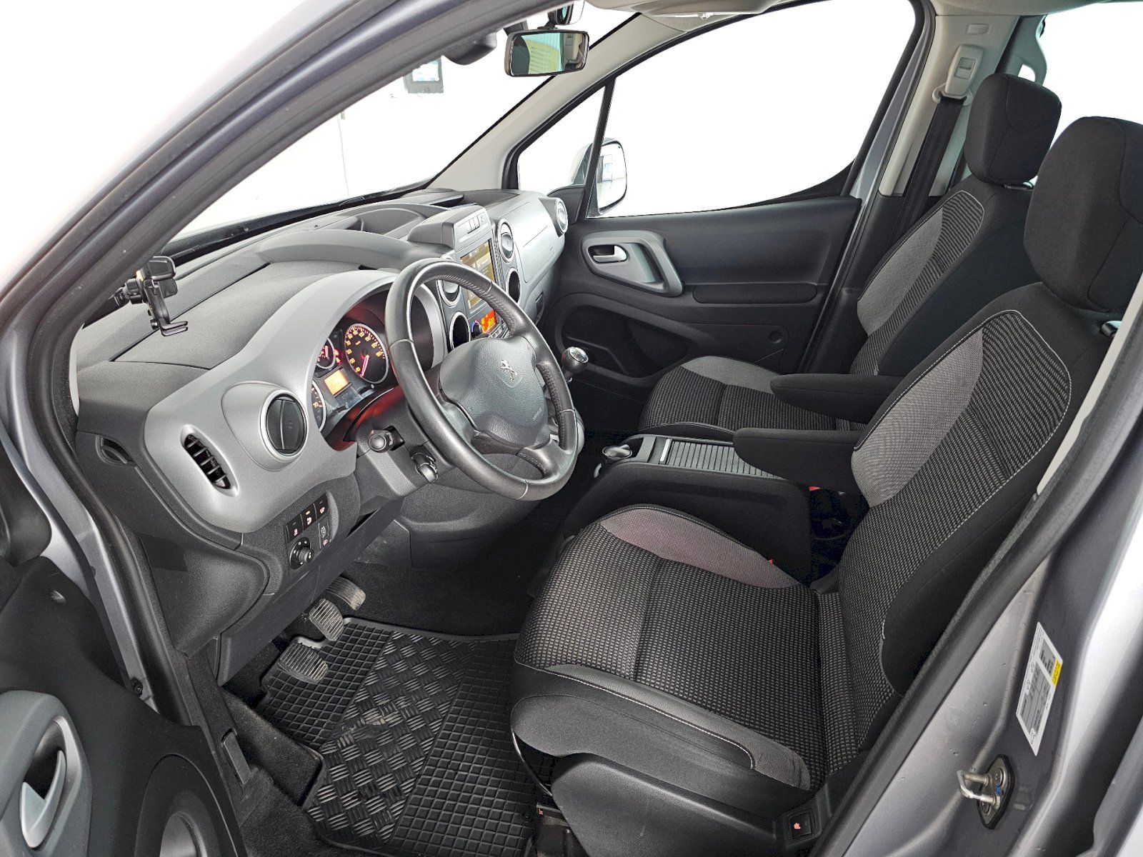 Peugeot Partner, 1.6D 88KW PARTNER TEEPEE - fotka 6