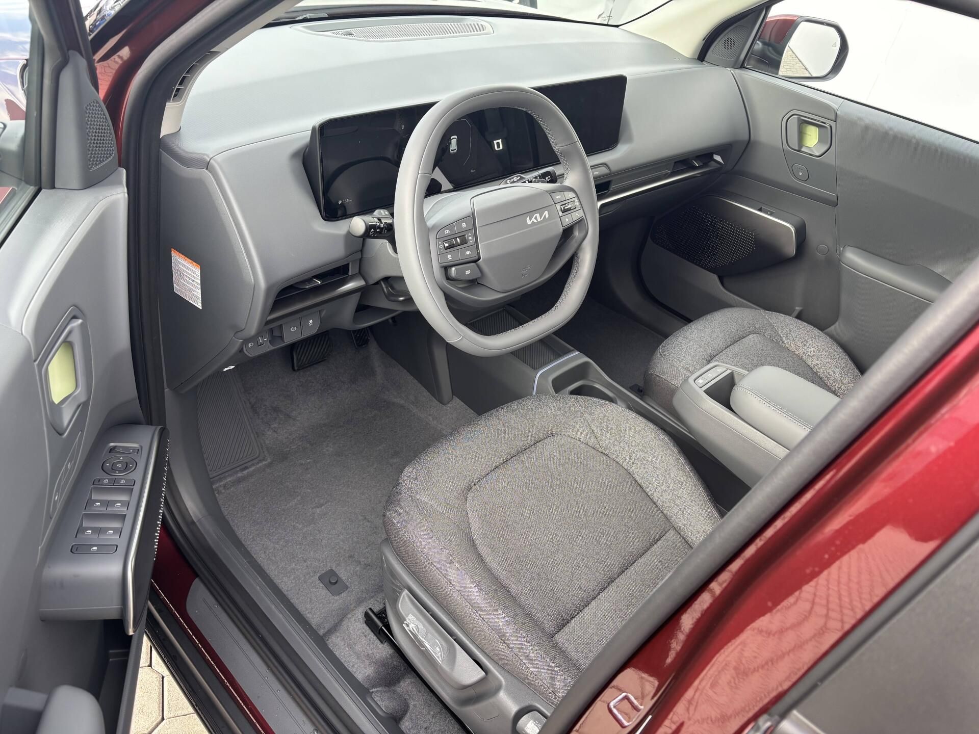 Kia EV2, AIR 4P + 61 KWH - fotka 5