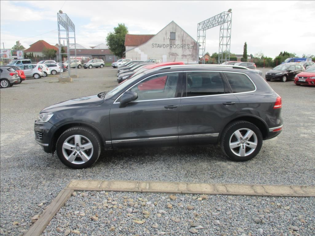 Volkswagen Touareg, 3,0 TDI, DSG,servis,el.tažné - fotka 4
