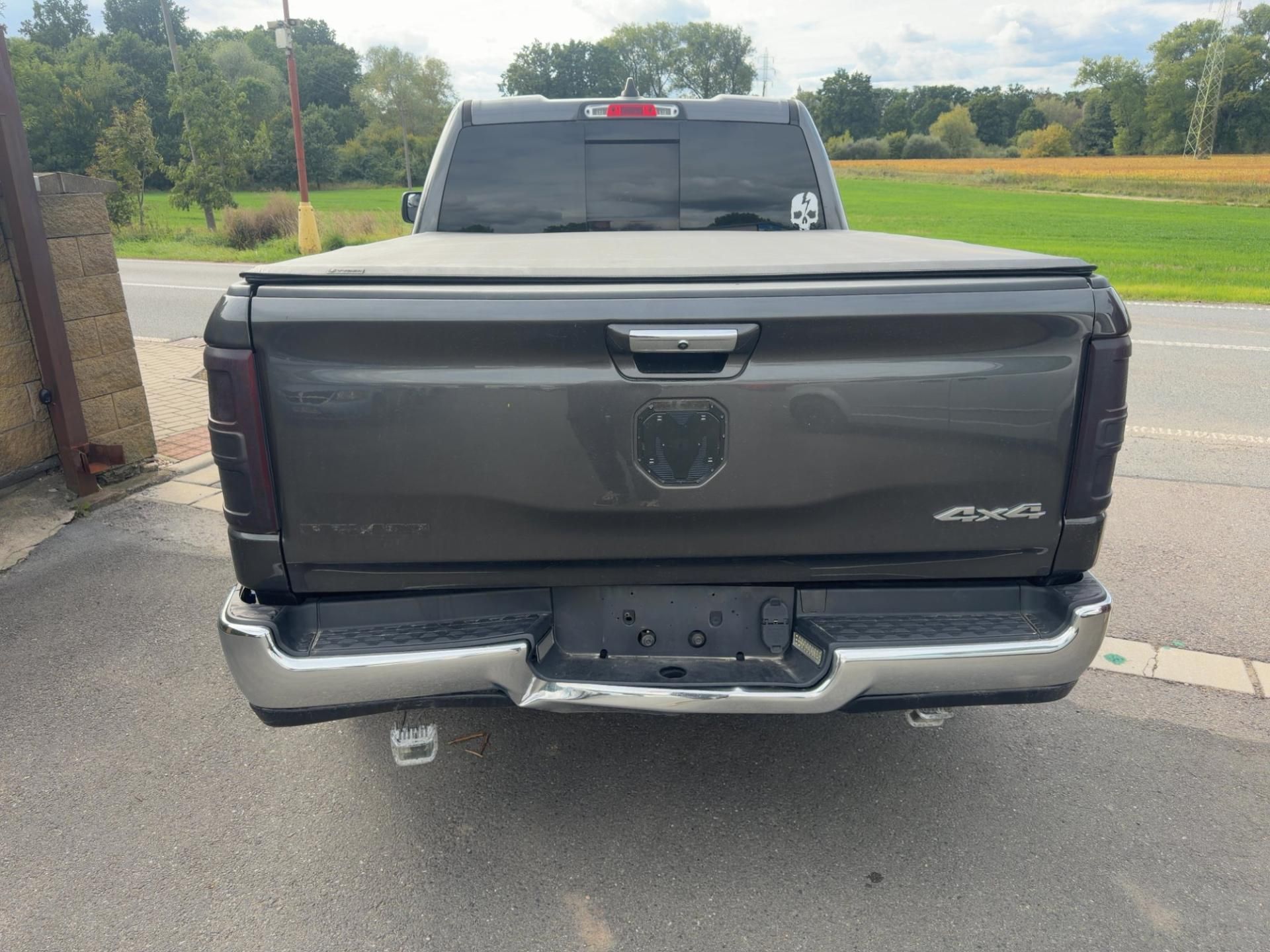 Dodge Ram 1500, 3,6 Bighorn Lonestar Quad 4x4 - fotka 4