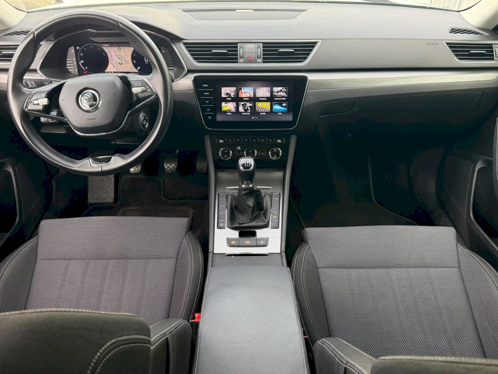 Škoda Superb, Style 1,5 TSI 110 kW 6° MP - fotka 5