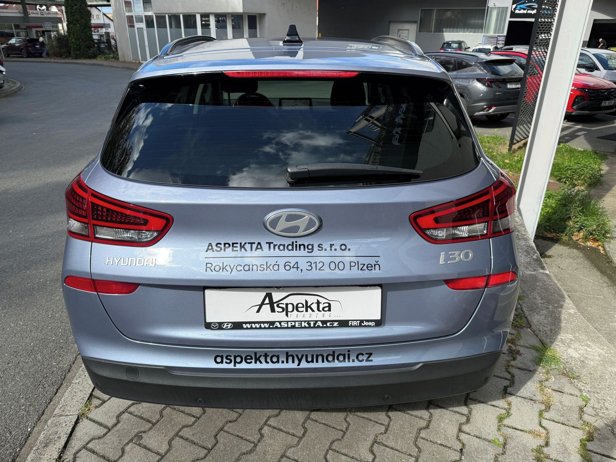 Hyundai i30, 1.5i Smart Climate,ČR,1.maj. - fotka 4