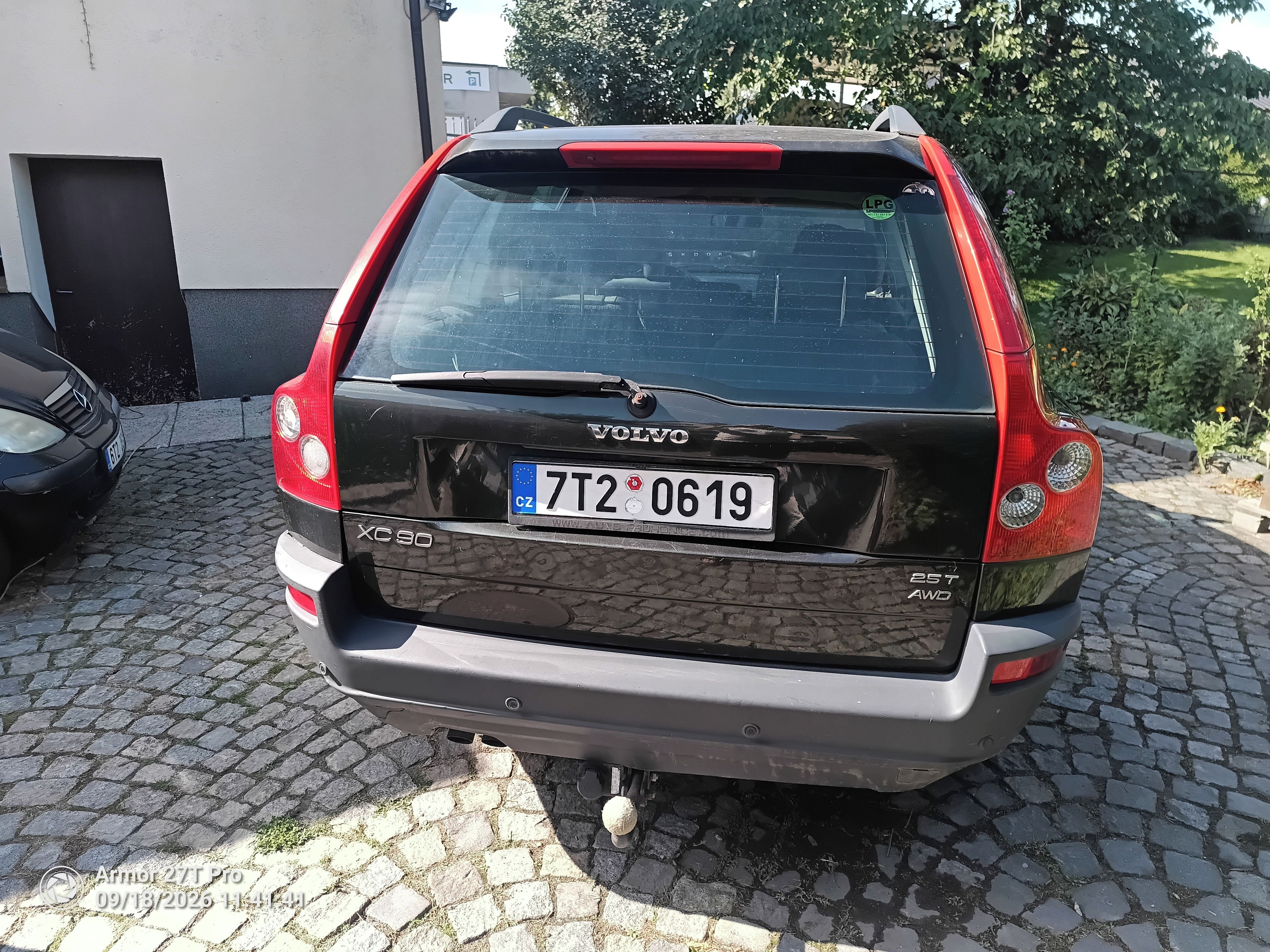 Volvo XC90, 2,5T Benzín/LPG 7 míst TZ - fotka 4