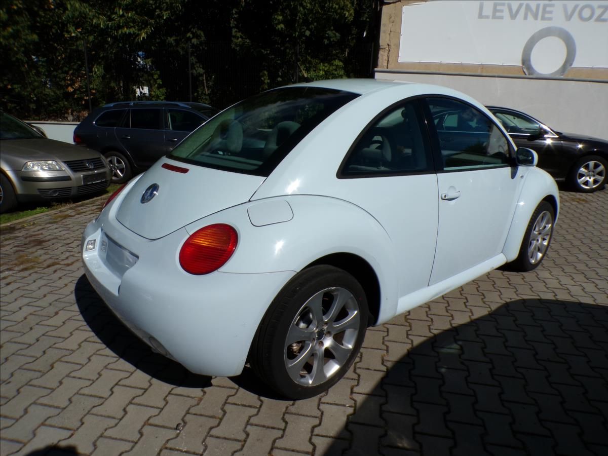 Volkswagen New Beetle, 1,6 i - fotka 5
