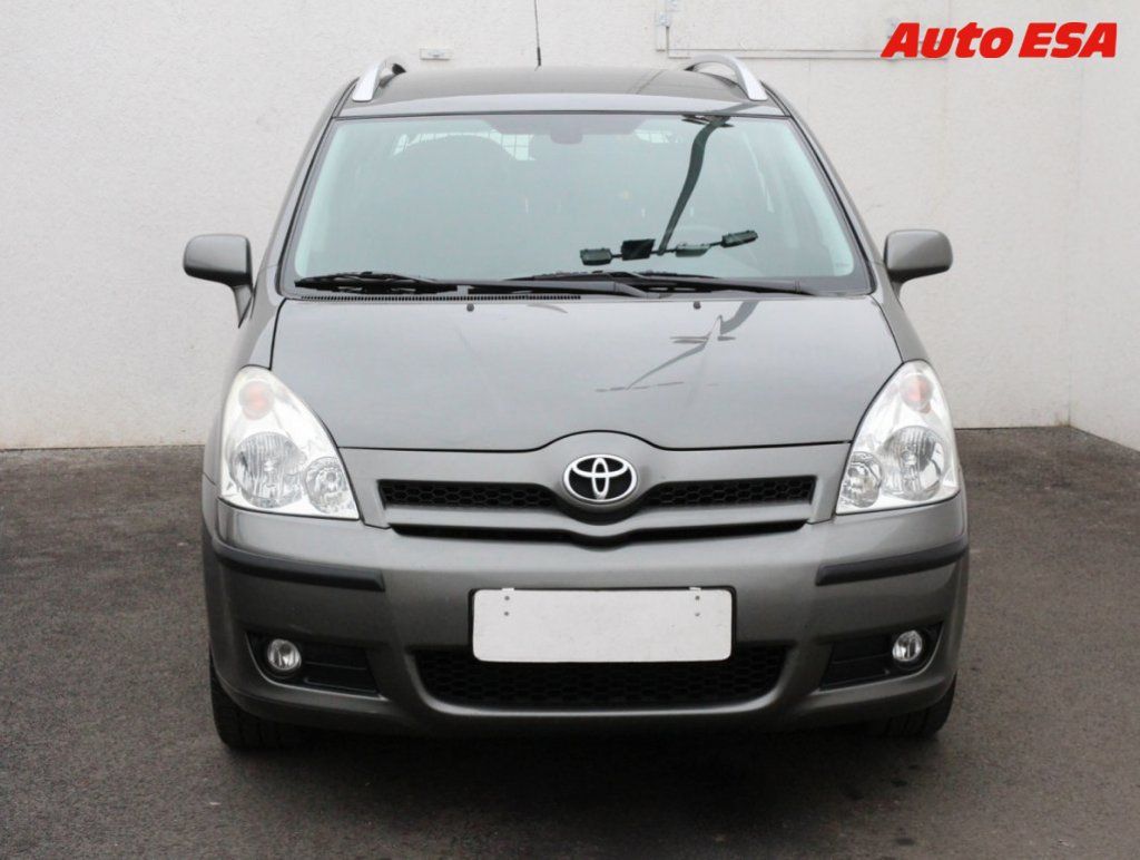 Toyota Corolla Verso, 1.8 i - fotka 2