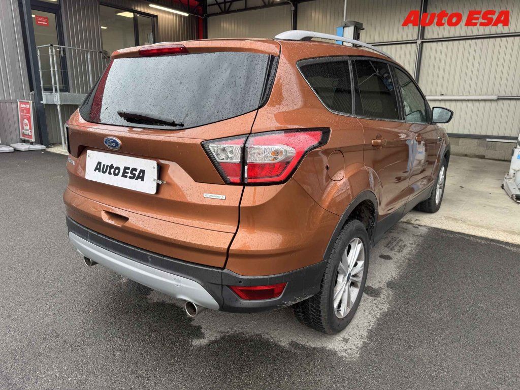 Ford Kuga, 1.5 EB,ČR - fotka 2