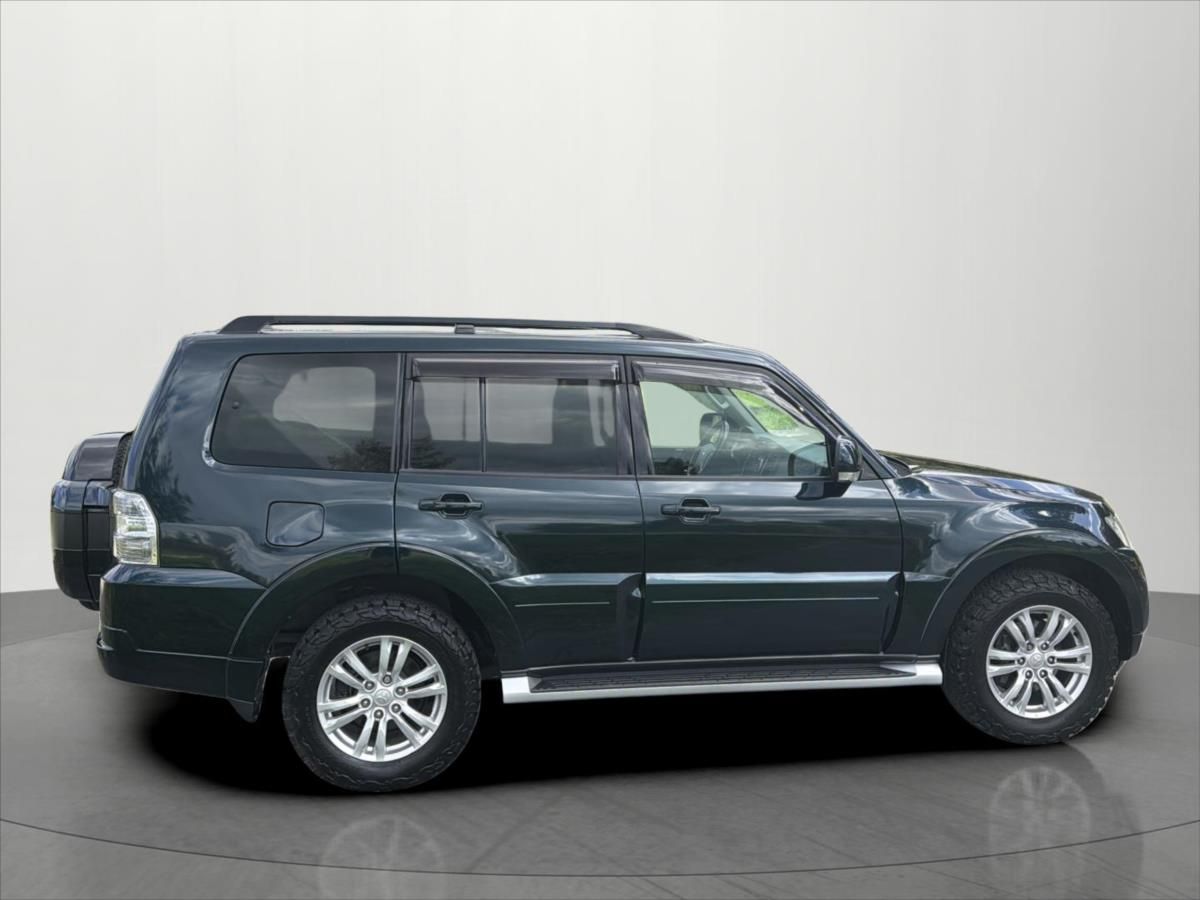 Mitsubishi Pajero, 3,2 DI-D ČR SERVIS NT - fotka 6
