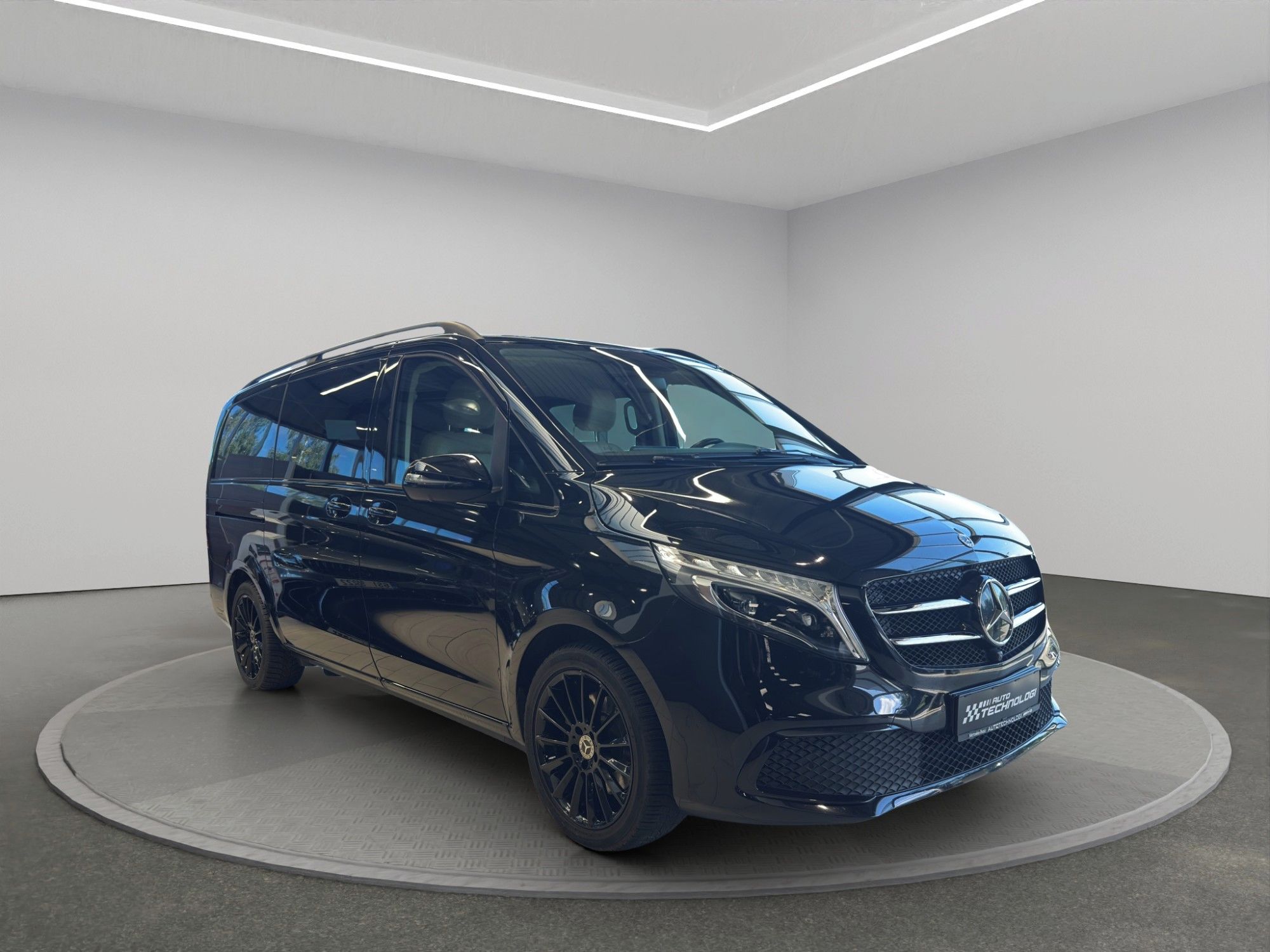 Mercedes-Benz Třídy V, 250d Avantgarde L - fotka 3