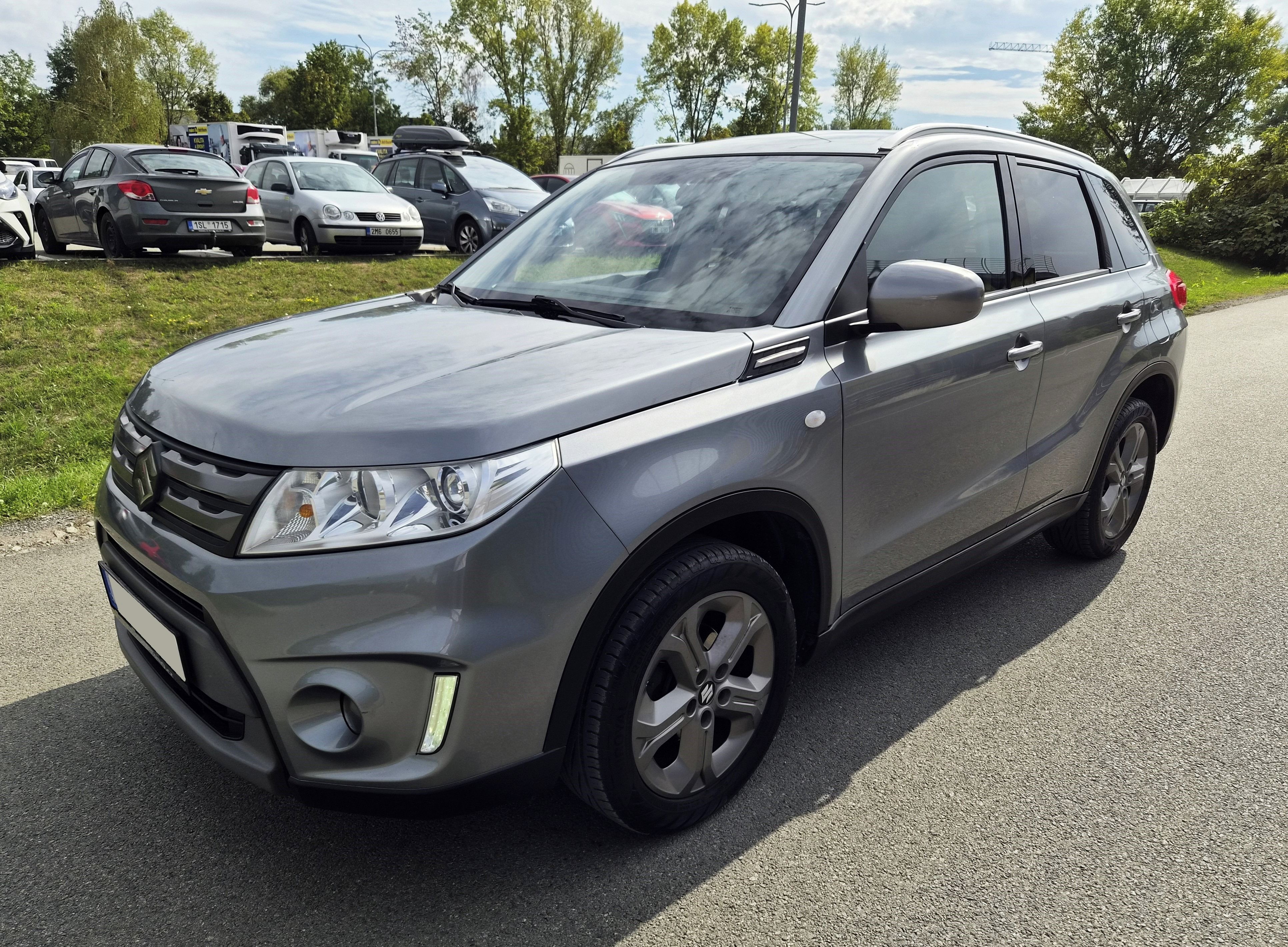 Suzuki Vitara, 1 MAJITEL ČR 4x4 TAŽNÉ 2xKOLA