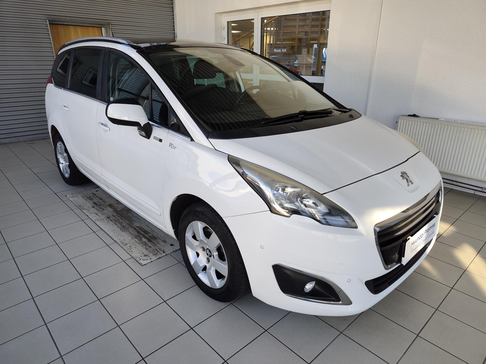 Peugeot 5008, 1.6 BlueHDi 88kW Allure - fotka 5