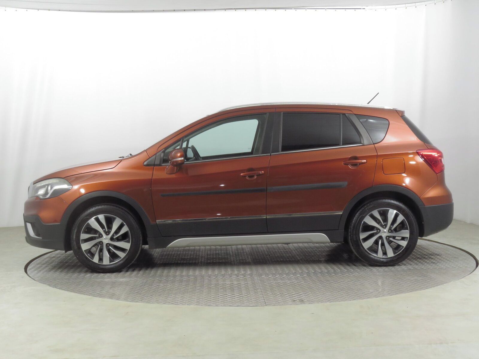 Suzuki SX4 S-Cross, 1.4 BoosterJet, 4X4 - fotka 3