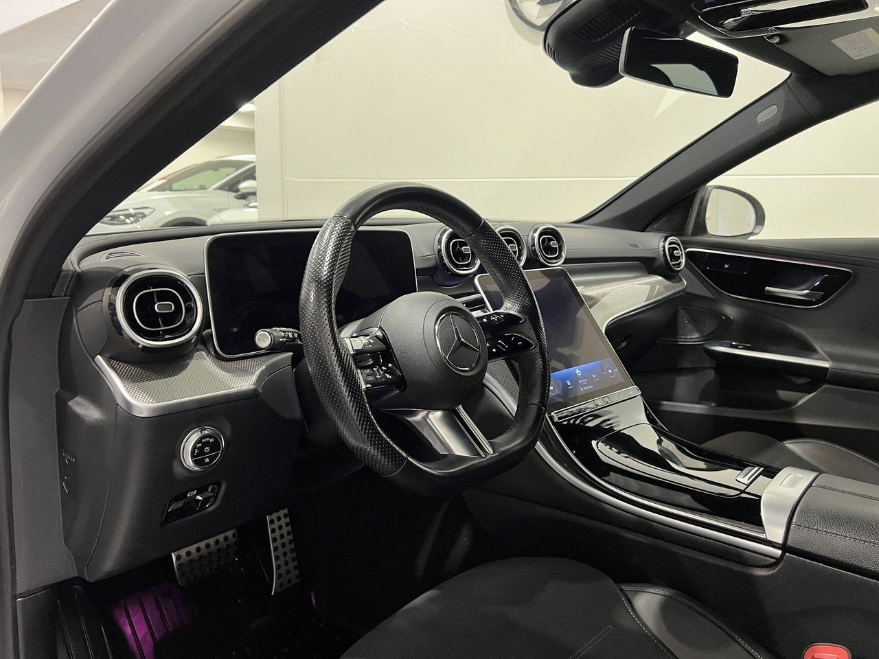 Mercedes-Benz Třídy C, 300e AMG Night Kamera Distro - fotka 5