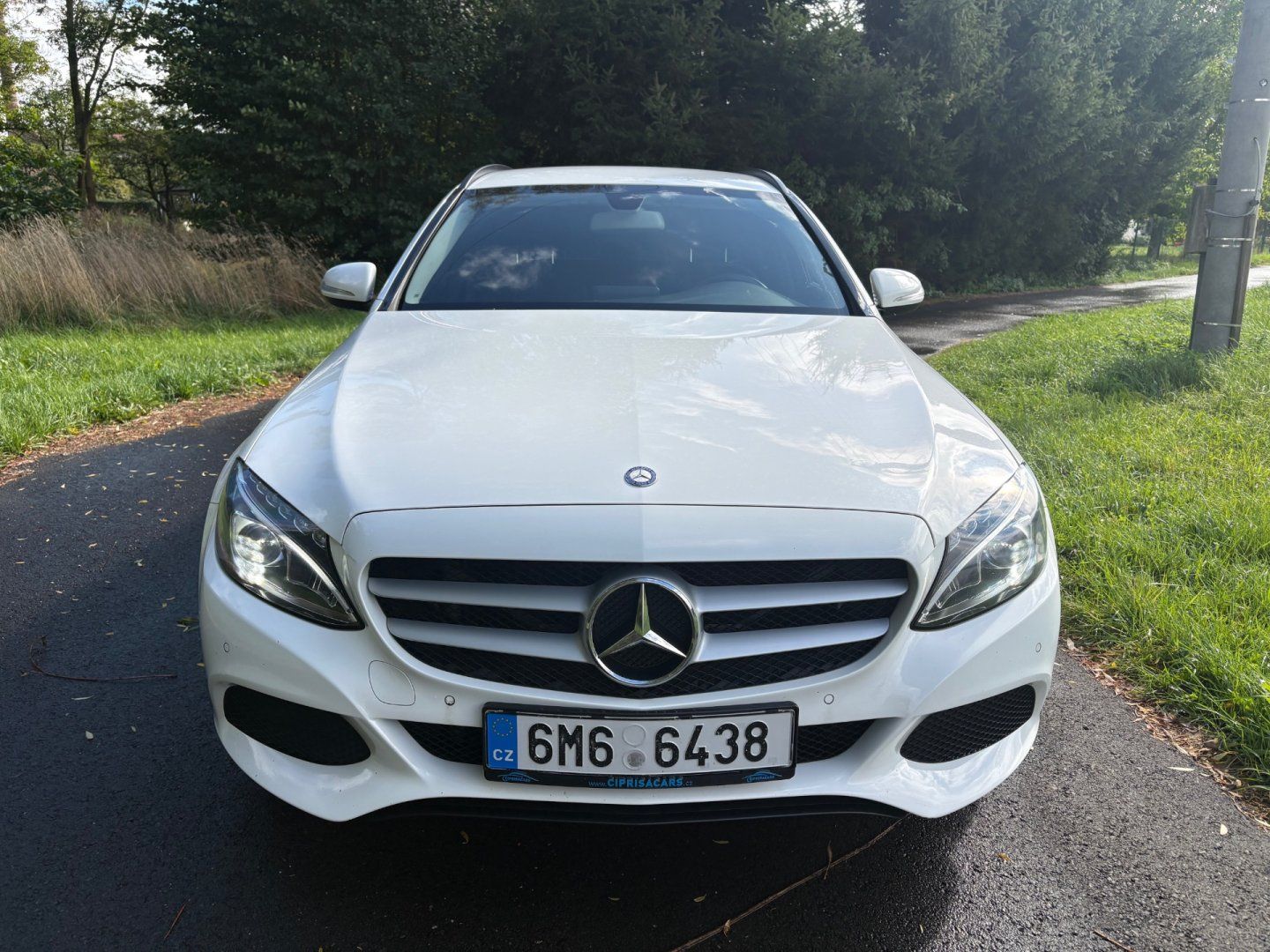 Mercedes-Benz Třídy C, 220 CDI AUt Navi Tažné 2xSada - fotka 2
