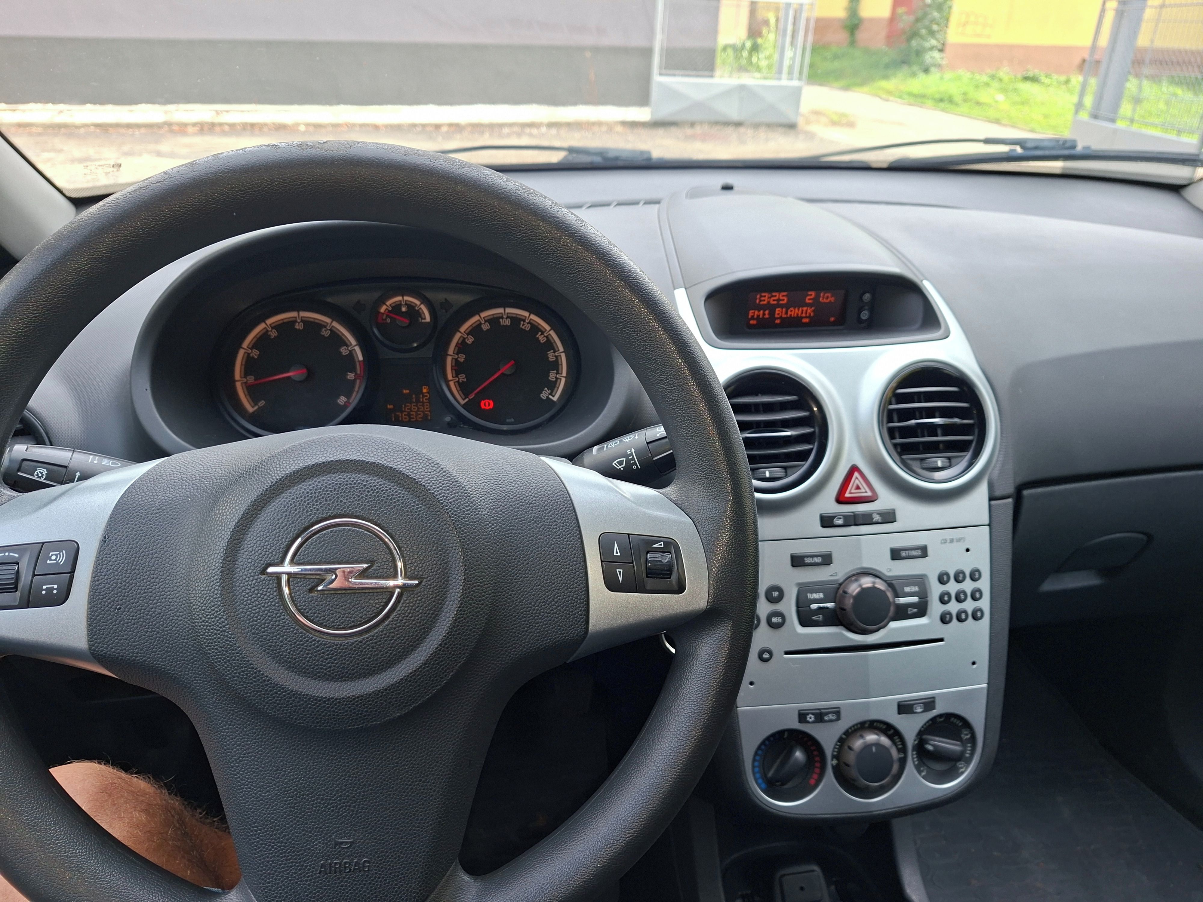 Opel Corsa - fotka 5