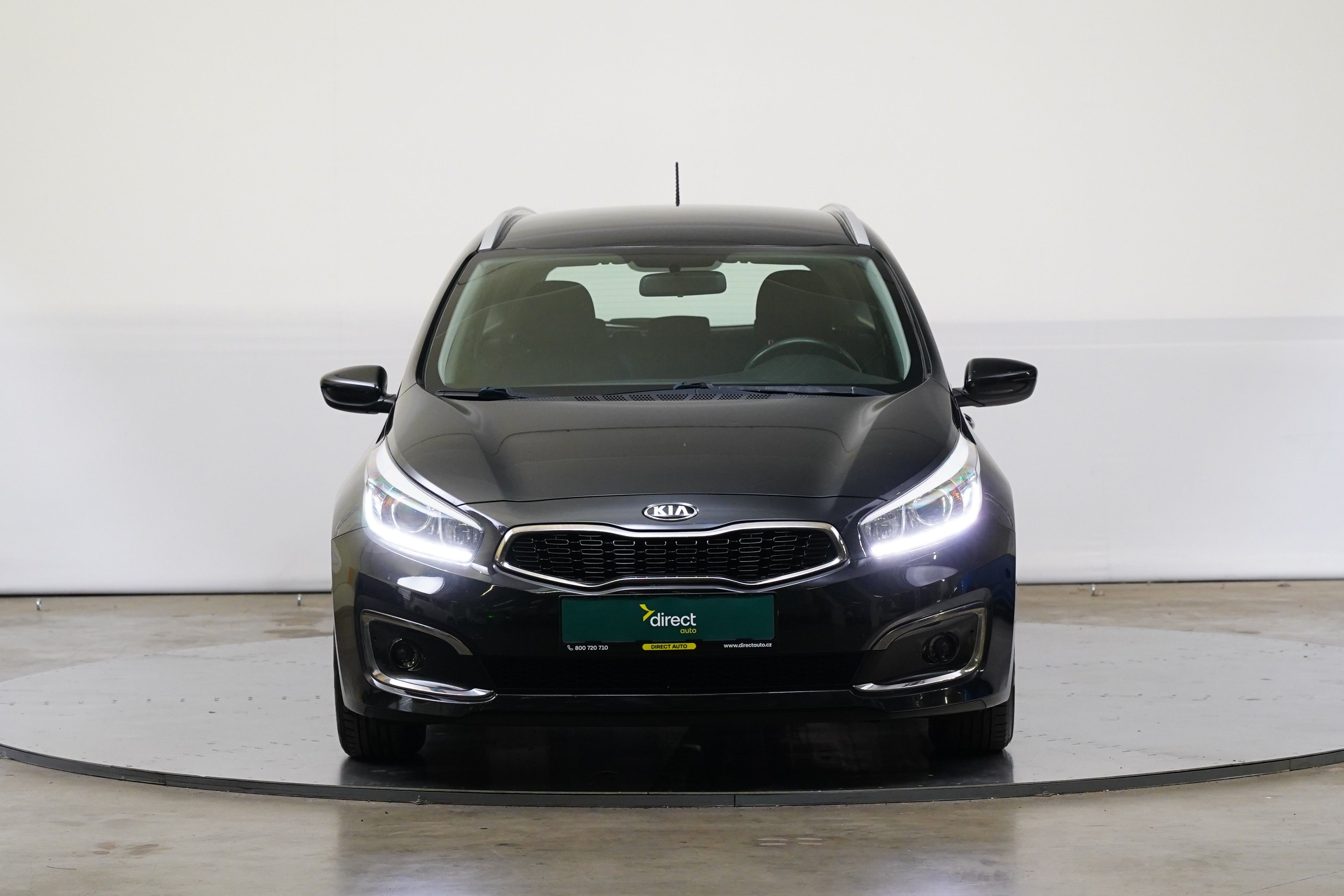 Kia Cee´d, 1.6 CRDI 100 kW - fotka 4