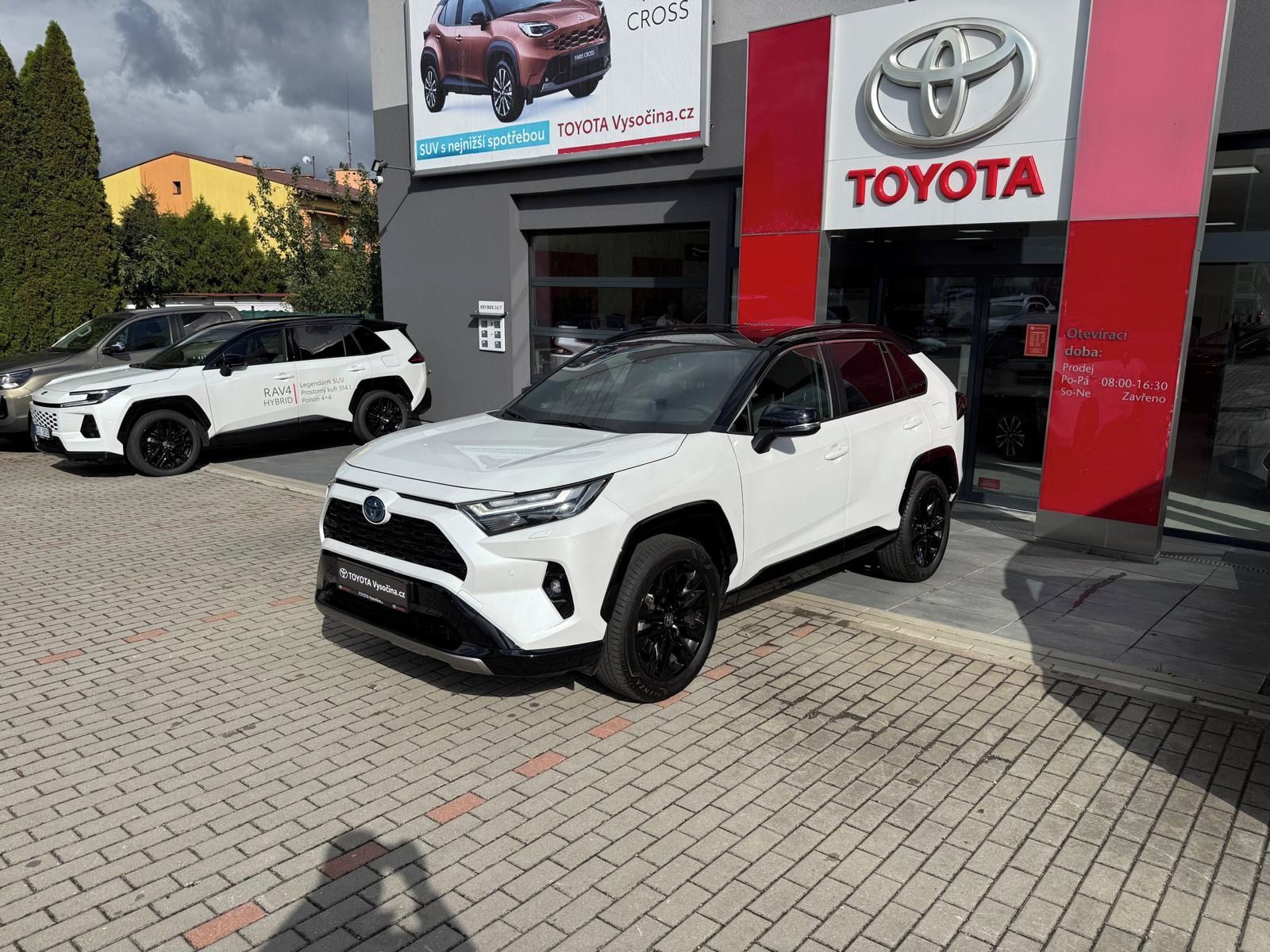 Toyota Rav4, 2.5HEV 4x4 Selection 222PS - fotka 2