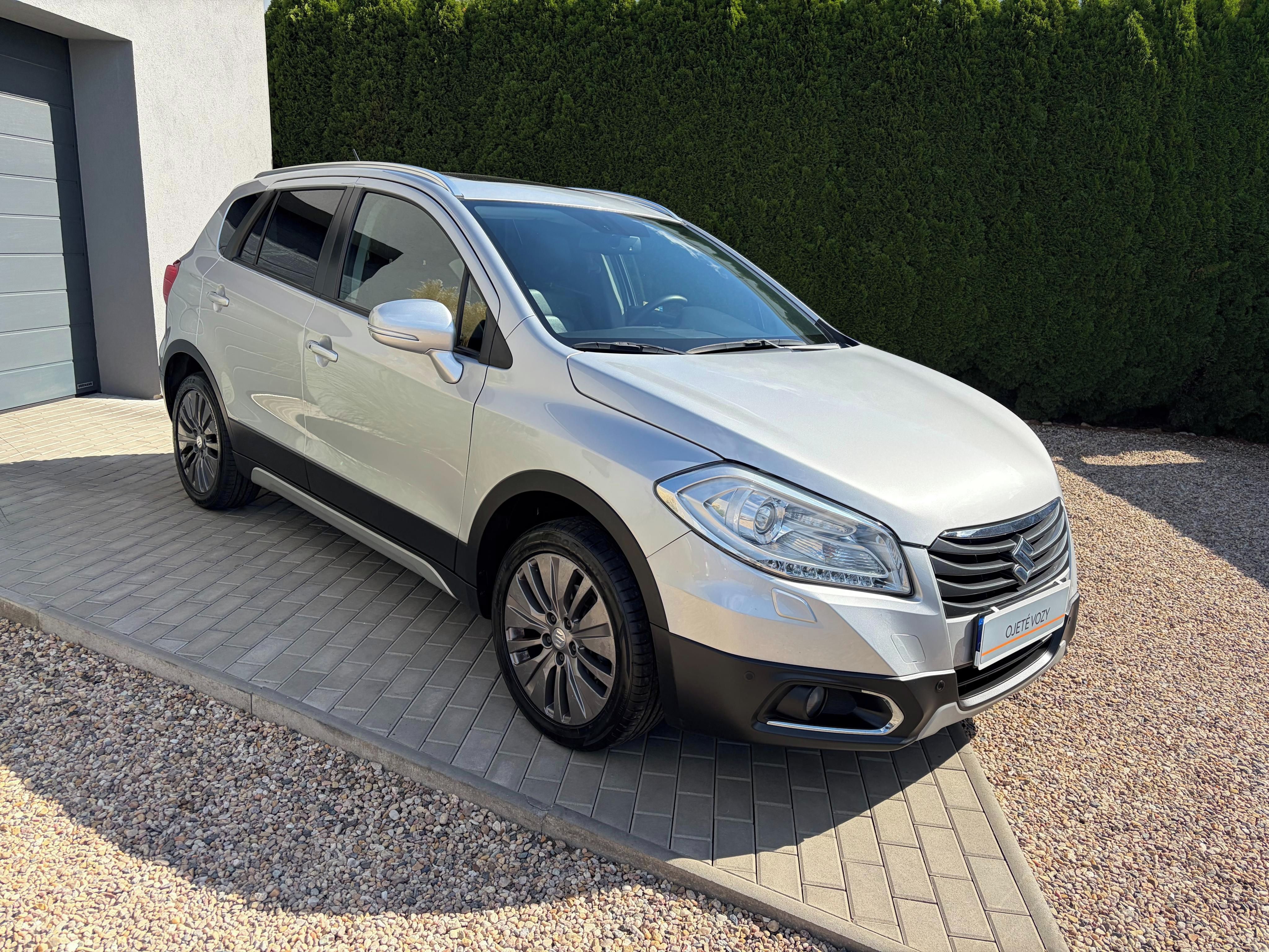 Suzuki SX4 S-Cross, 1.6i 4x4 88kW, Kůže, Po 1. Maj - fotka 3