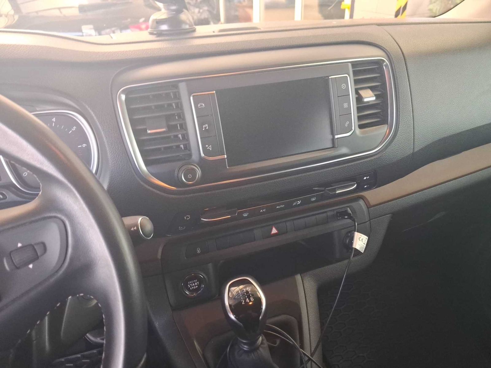 Toyota Proace Verso, 2.0 D-4D, Klima, ČR, 1Maj - fotka 3