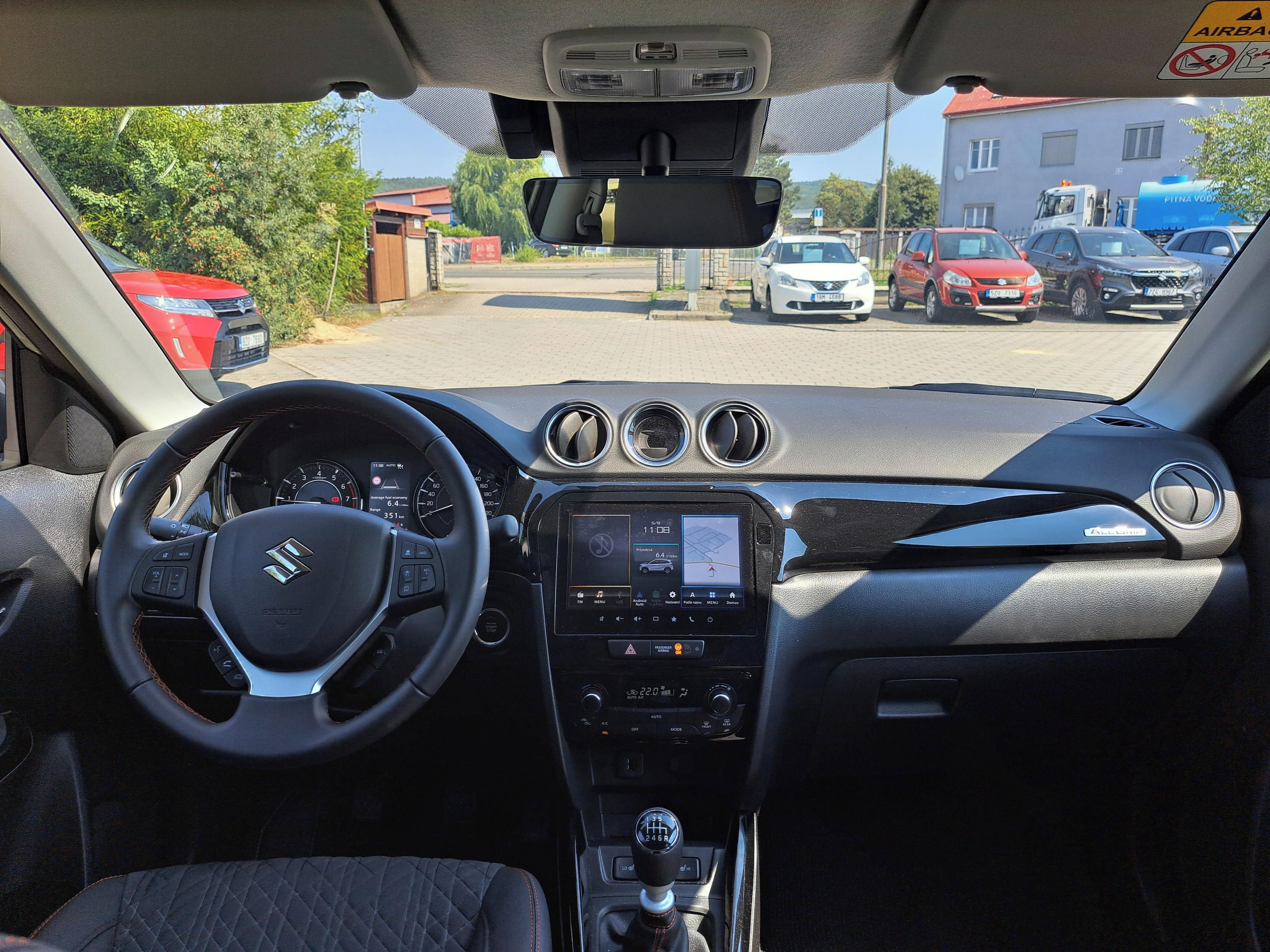 Suzuki Vitara, 1,4 Hybrid Elegance 4x4 - fotka 5
