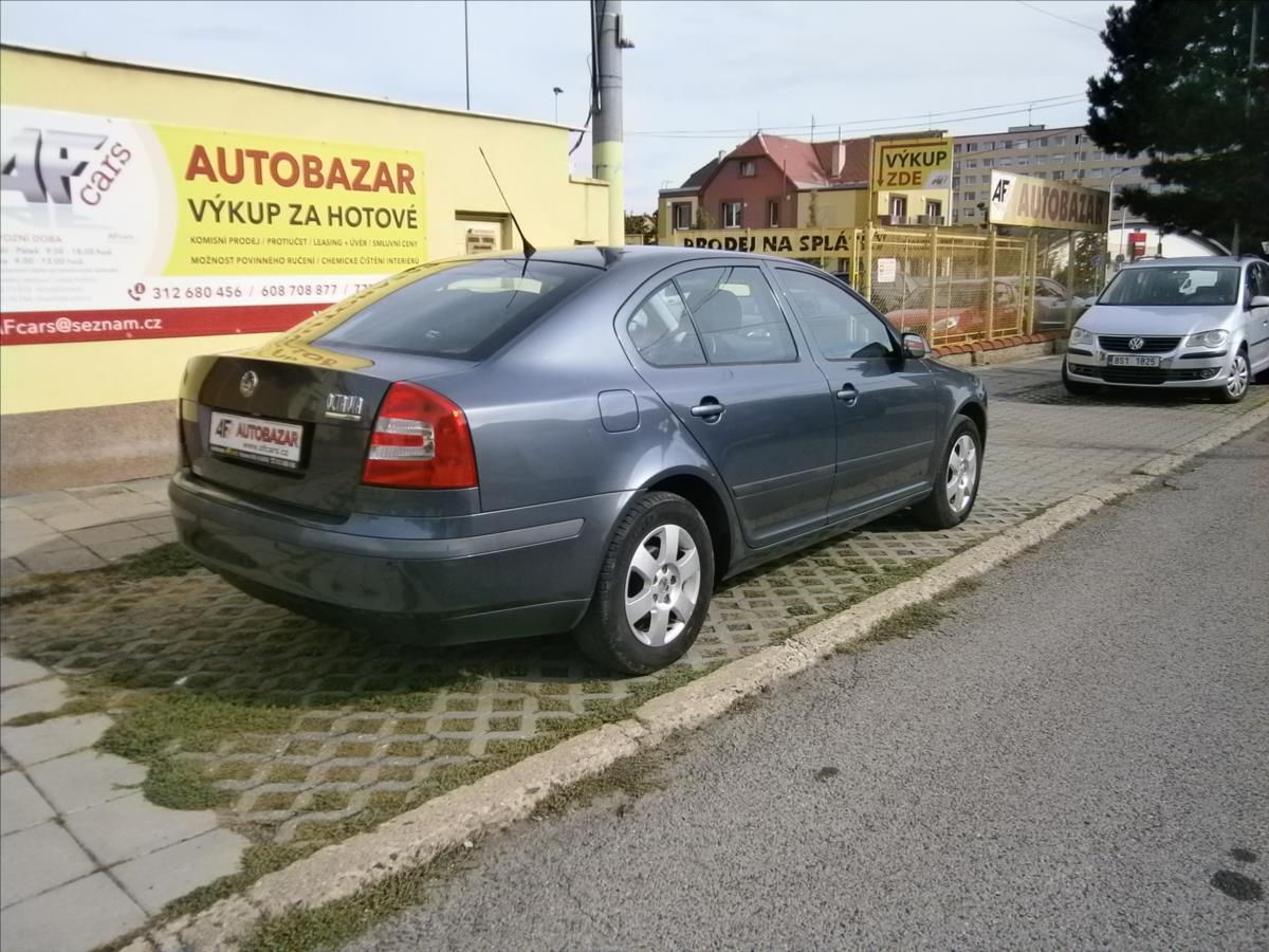 Škoda Octavia, 1,6 i 85 KW KLIMA - fotka 5