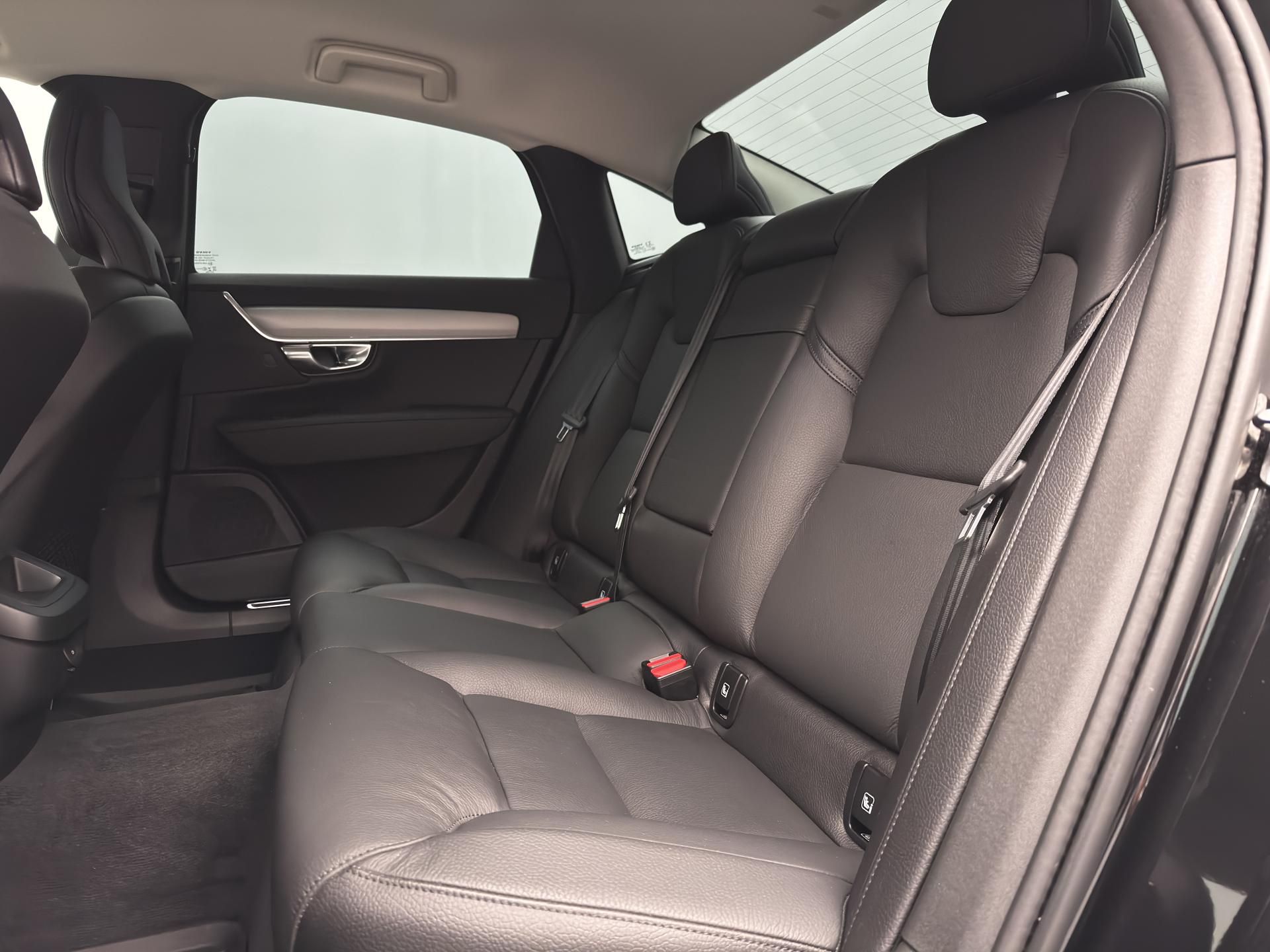 Volvo S90, B5 AWD MOMENTUM PRO - fotka 5
