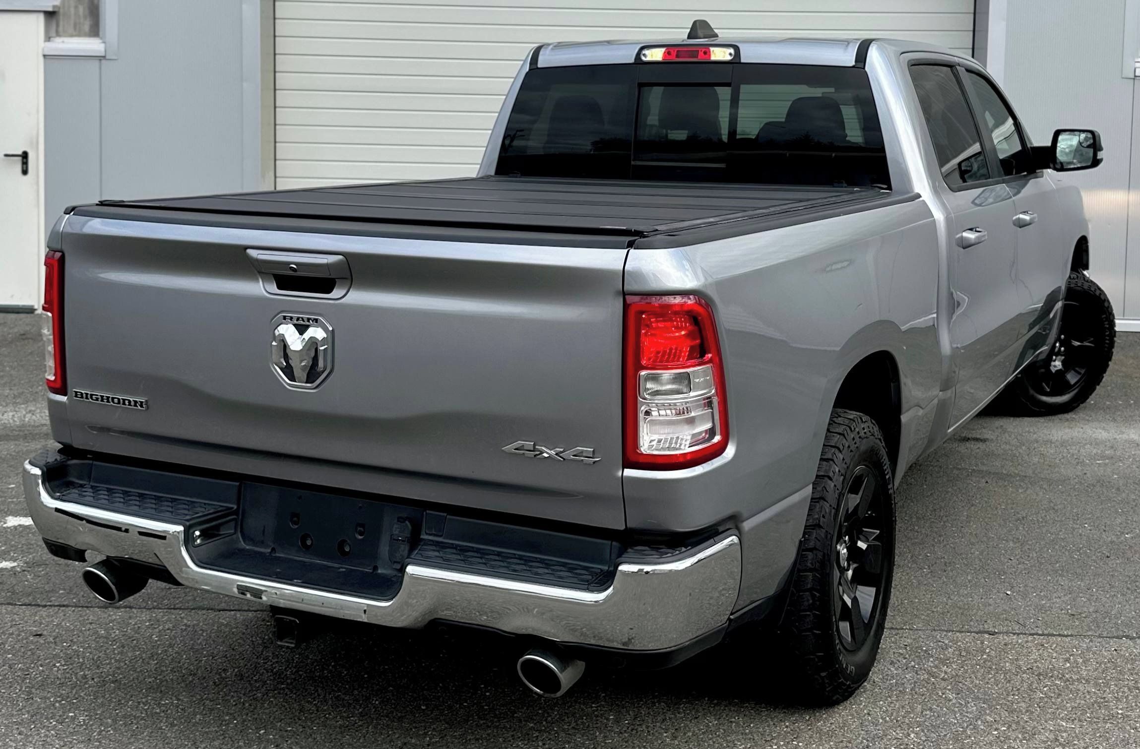 Dodge Ram, 1500 BIG HORN 5.7 V8 HEMI 4x4 - fotka 4