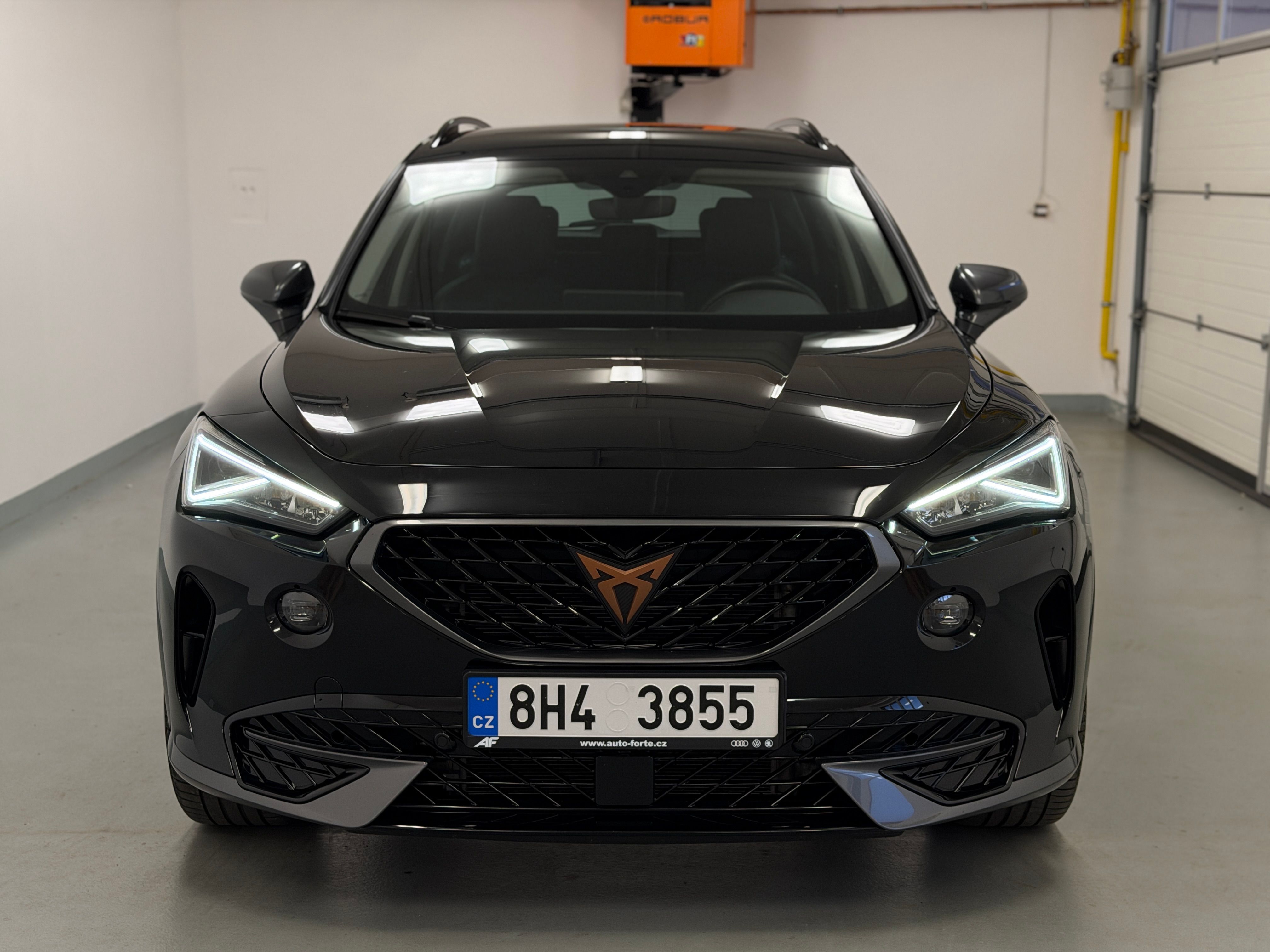 Cupra Formentor, 1,5TSI 110KW DSG 1Maj TAŽNÉ - fotka 3