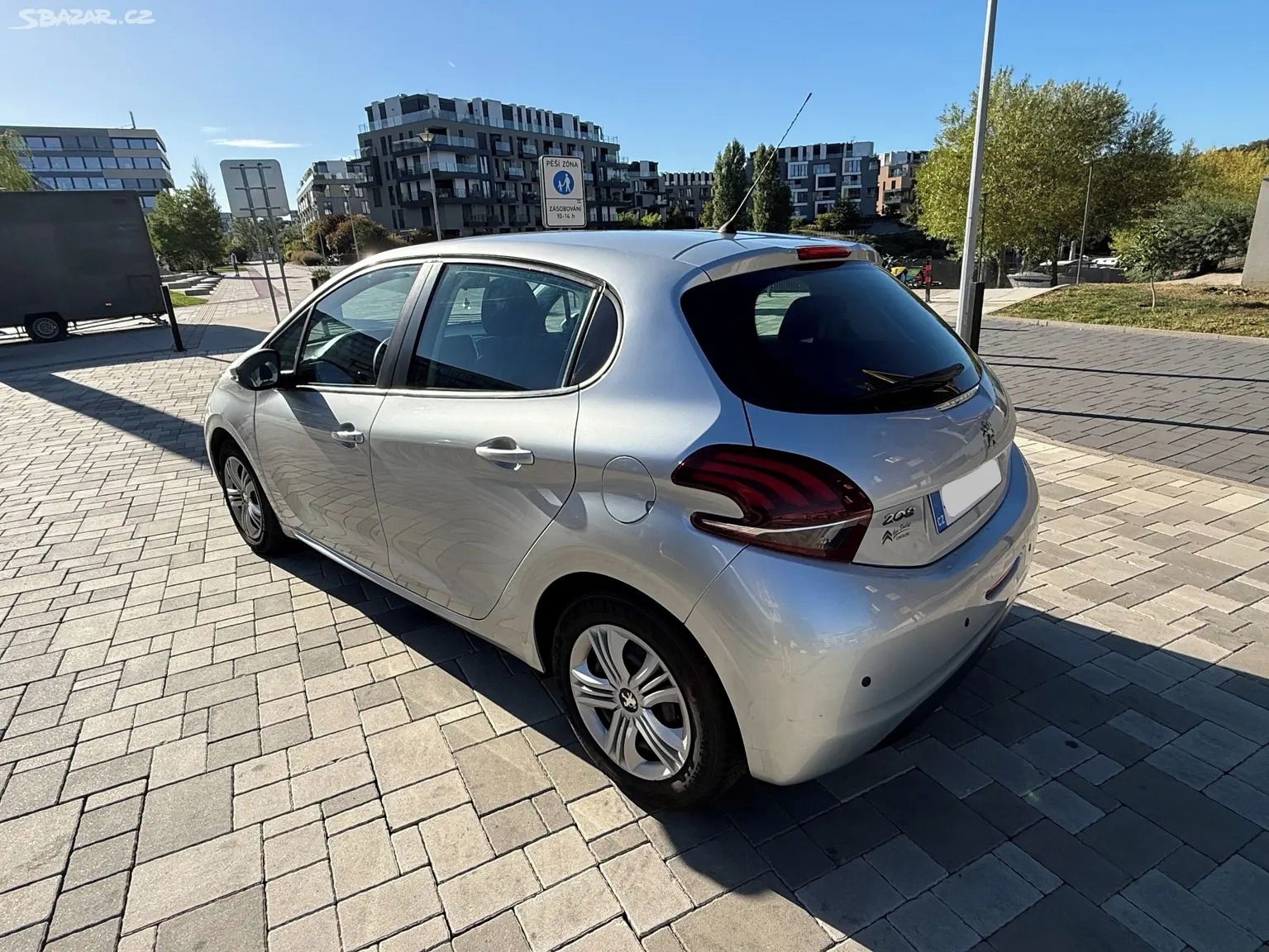 Peugeot 208, Peugeot 208 1.6 BlueHDi 55 kW - fotka 4
