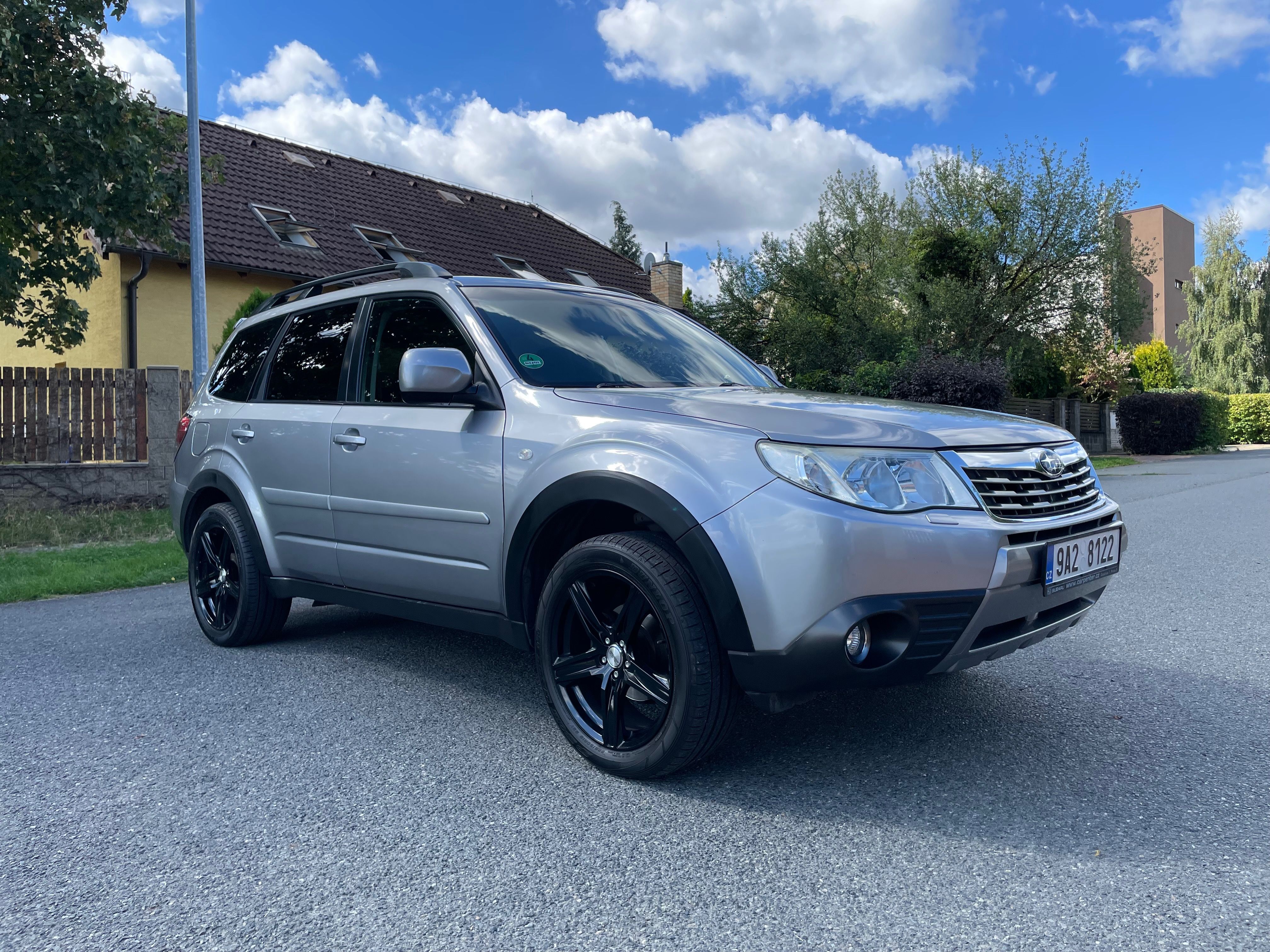 Subaru Forester, 2.0 110 KW, 1. MAJITEL, TAŽNÉ - fotka 3