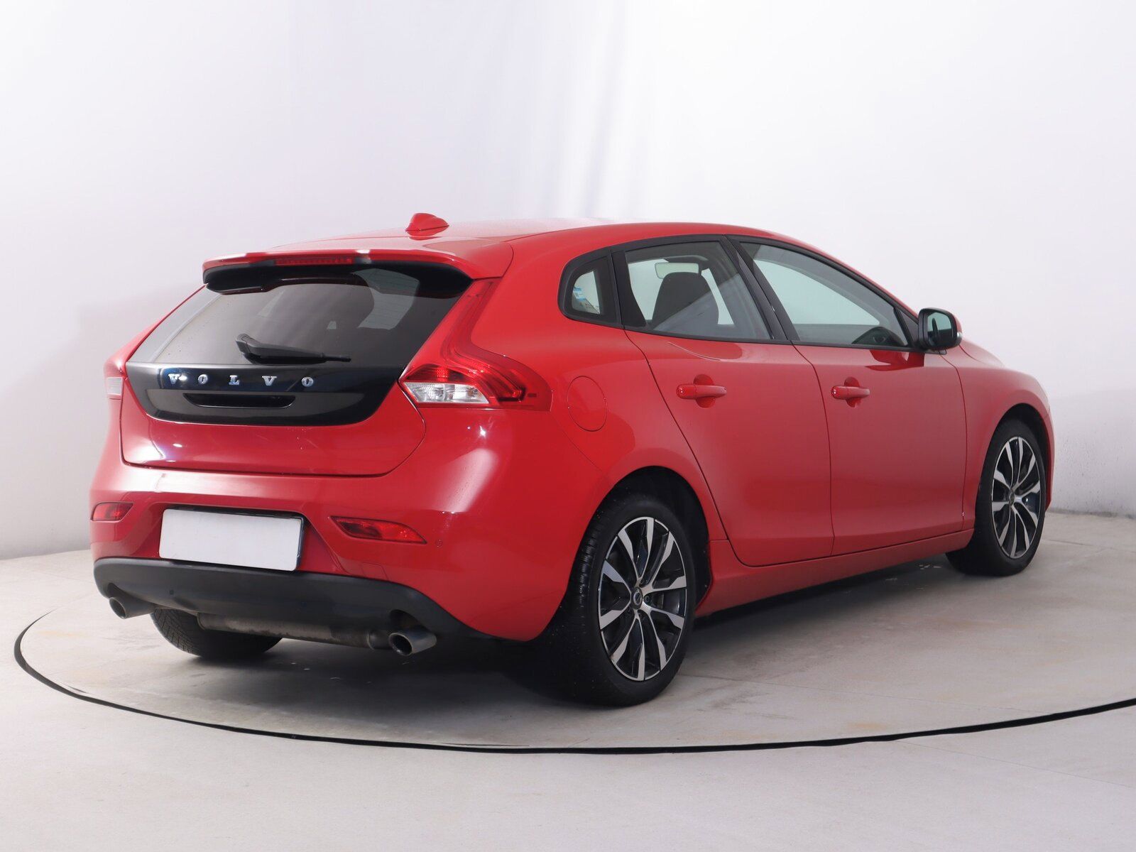 Volvo V40, 1.5 T3, Automat, Serv.kniha - fotka 5
