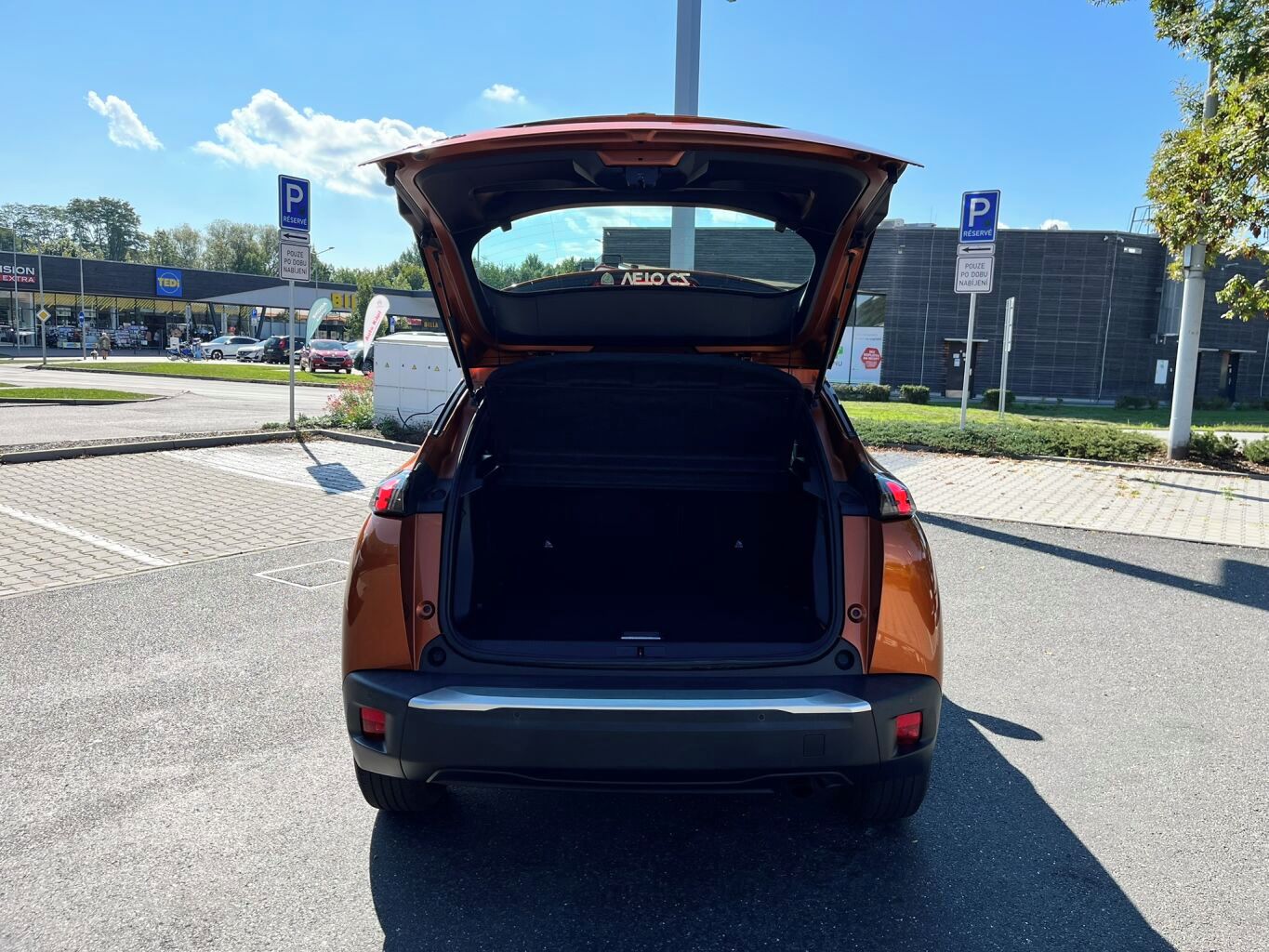 Peugeot 2008, 1.2 PureTech MAN6 - fotka 6