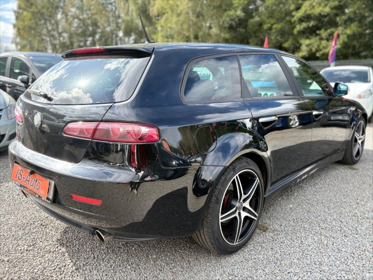 Alfa Romeo 159, 2,2 TI COMBI  136 kw - fotka 3