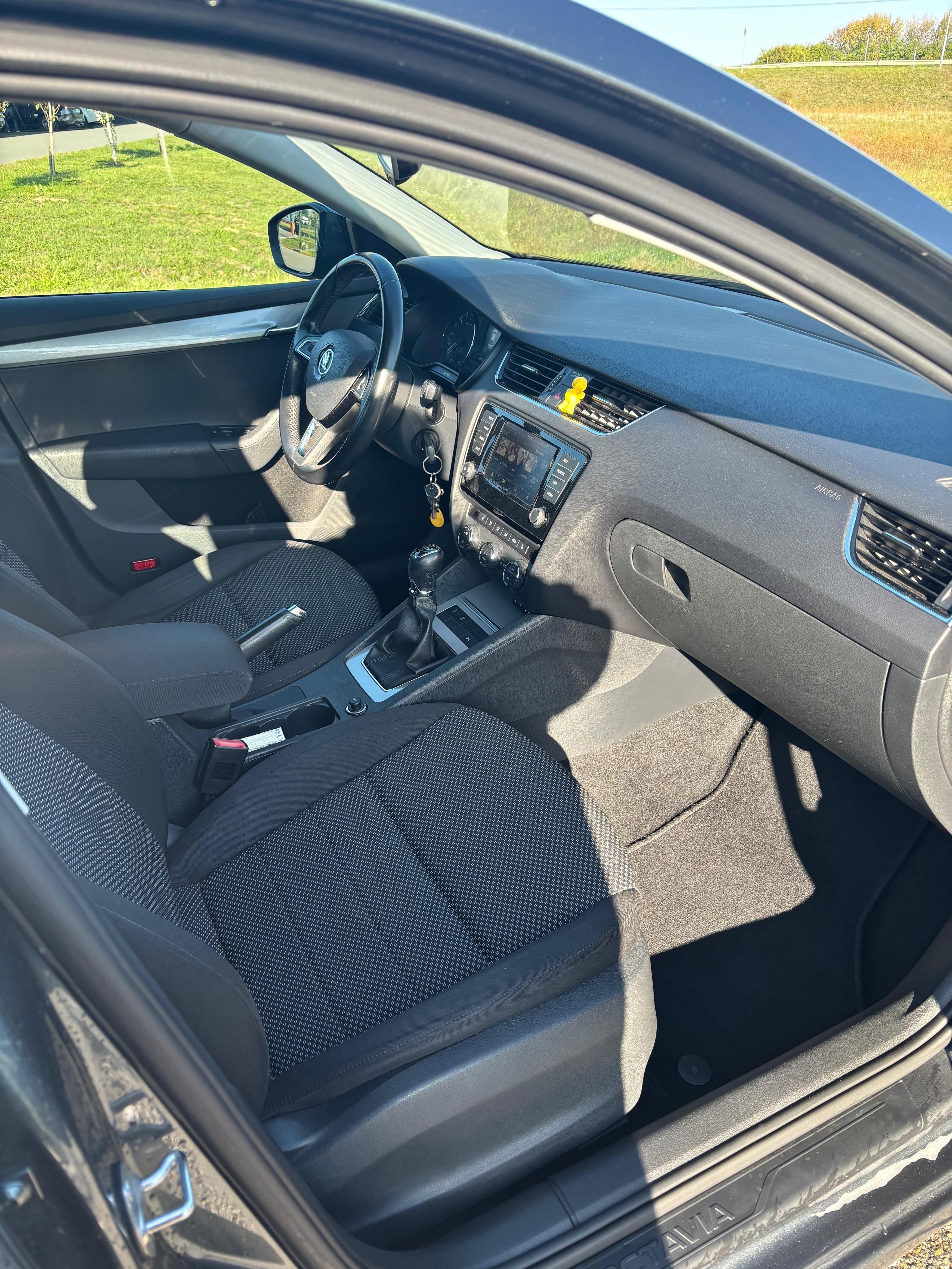 Škoda Octavia - fotka 6
