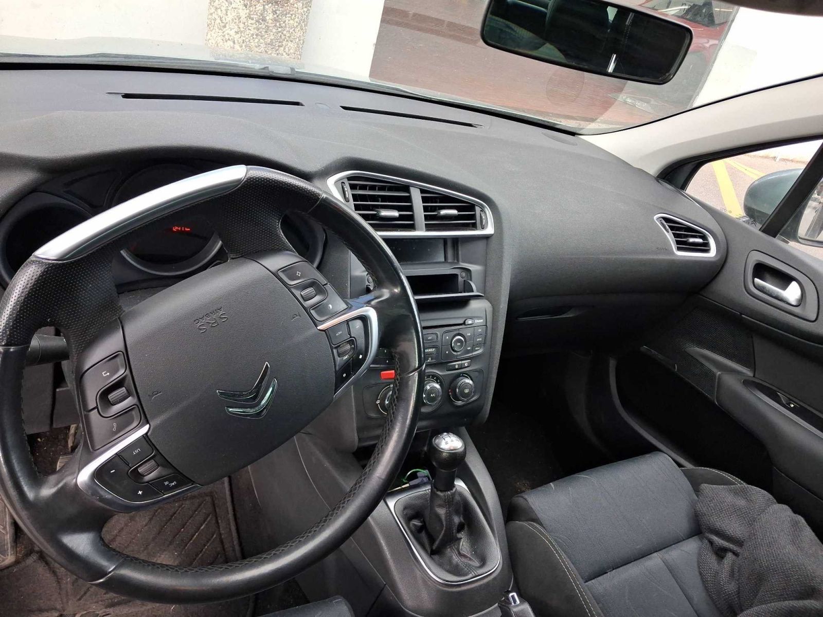 Citroën C4, 1.6 HDi, ČR,1.maj, po STK - fotka 3