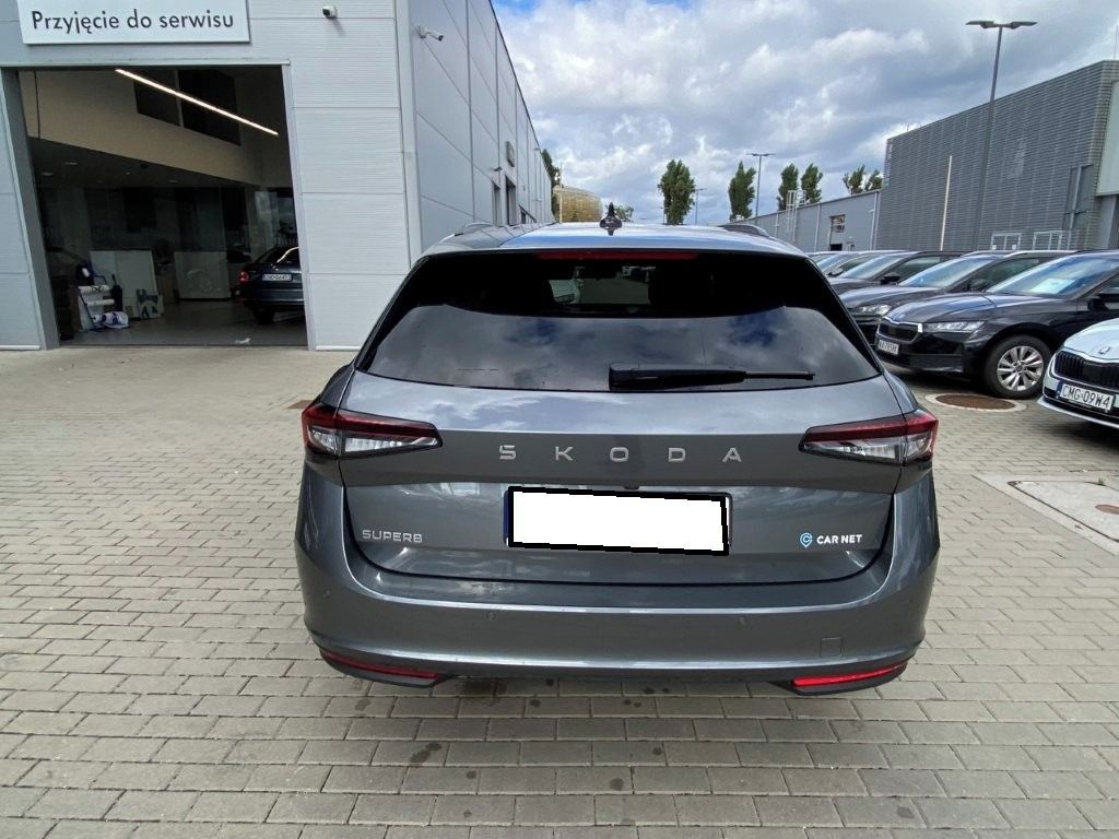 Škoda Superb - fotka 5