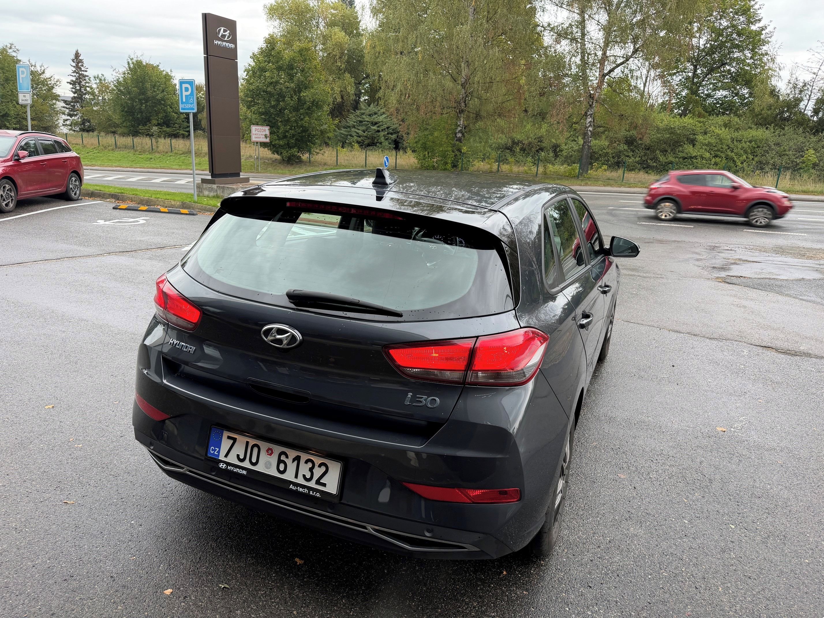 Hyundai i30, 1.5i 81kW COMFORT - fotka 4
