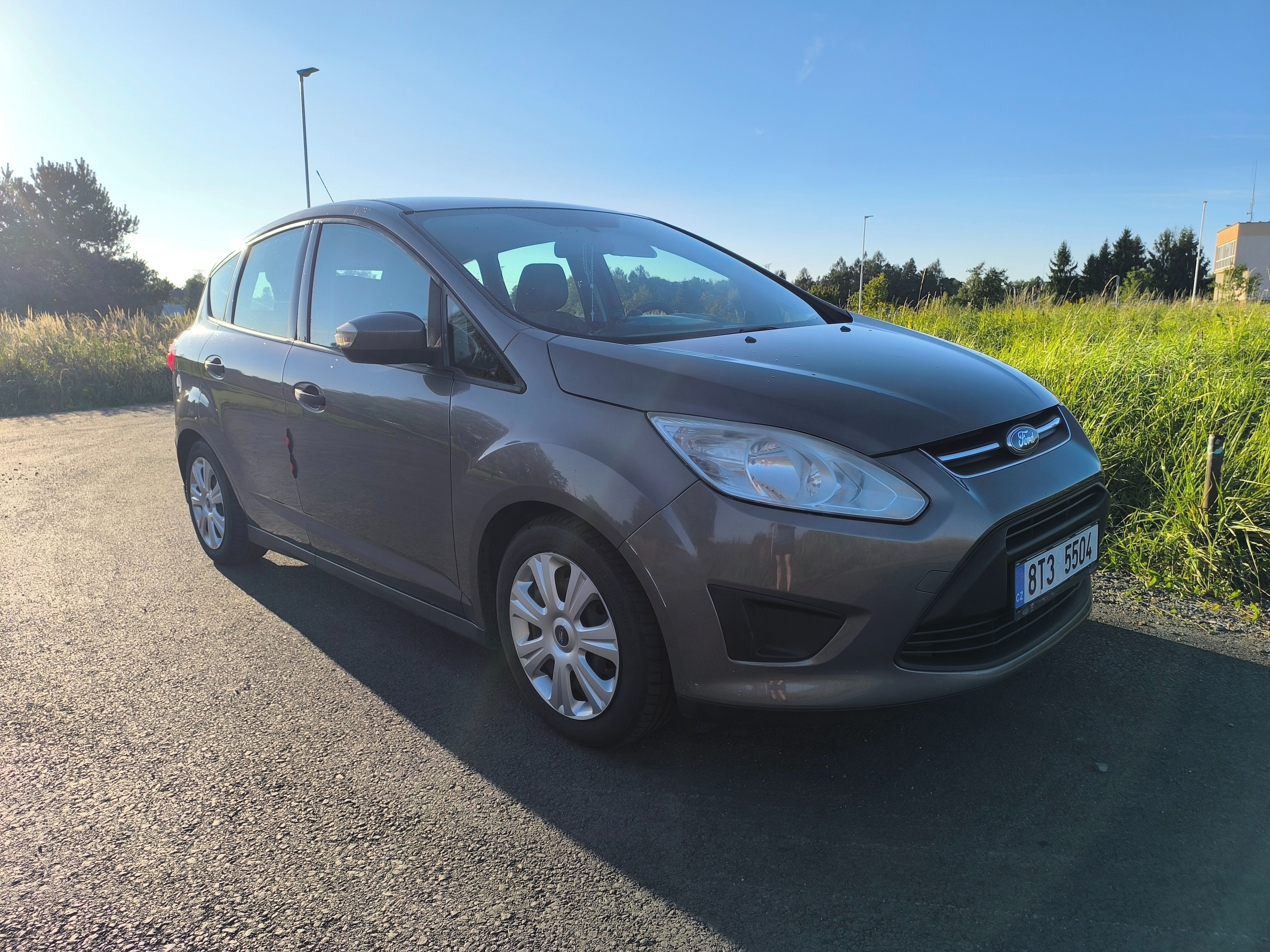 Ford C-MAX, 77kWk, tažné, 2 sady kol