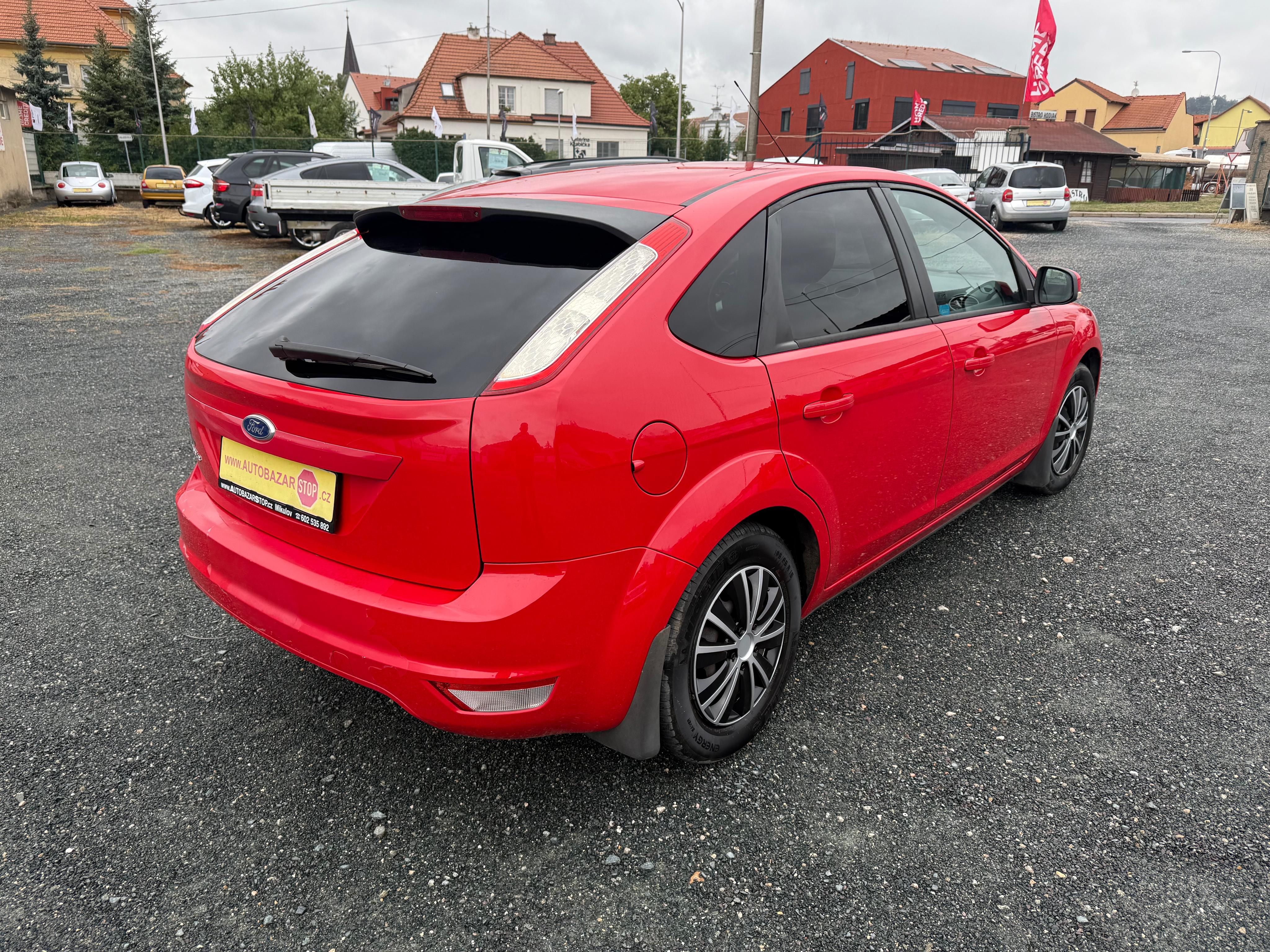 Ford Focus, 1.6 16V  1.Majitel - fotka 6