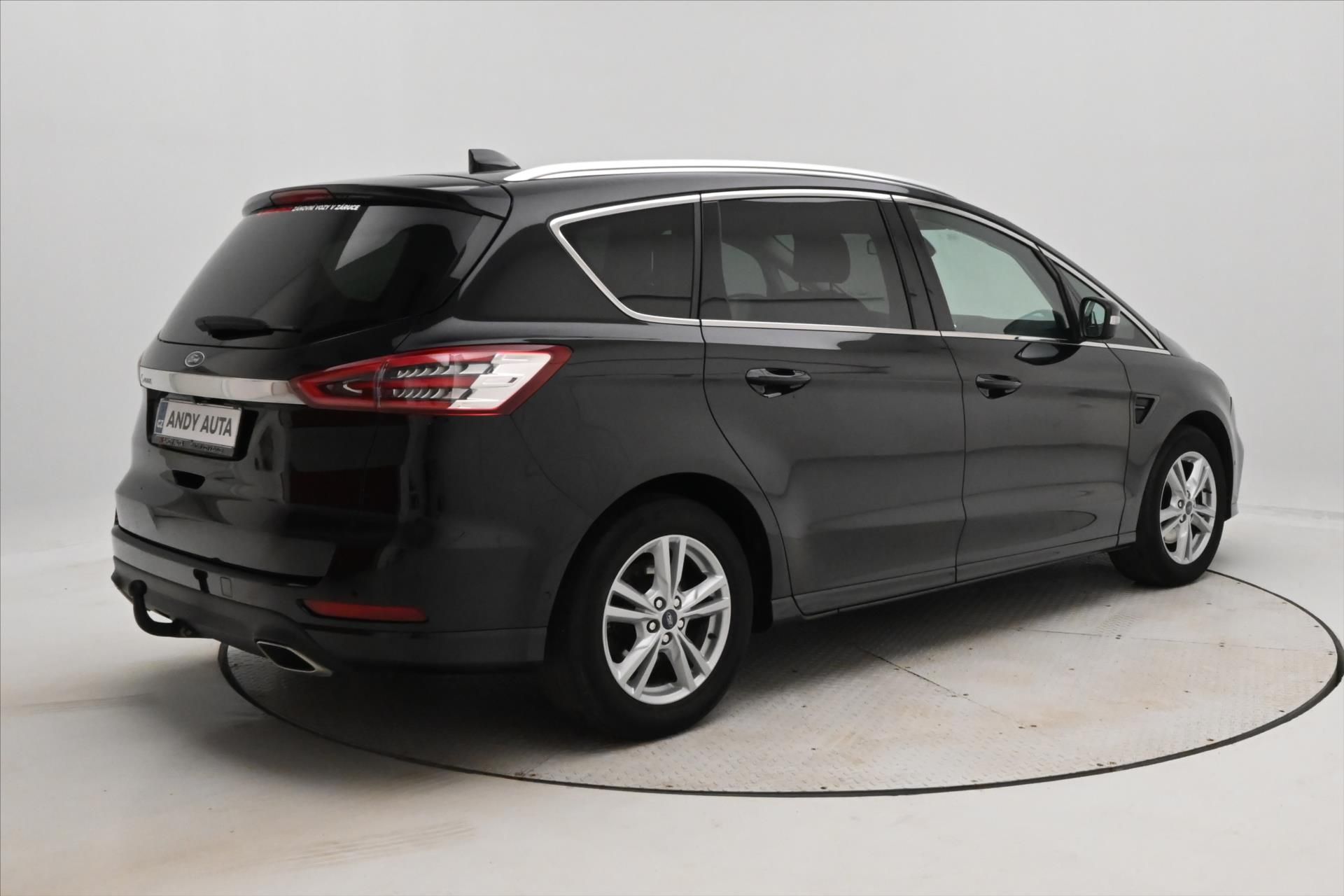 Ford S-MAX, 2,0 EcoBlue 140 kW AT8 Titaniu - fotka 5