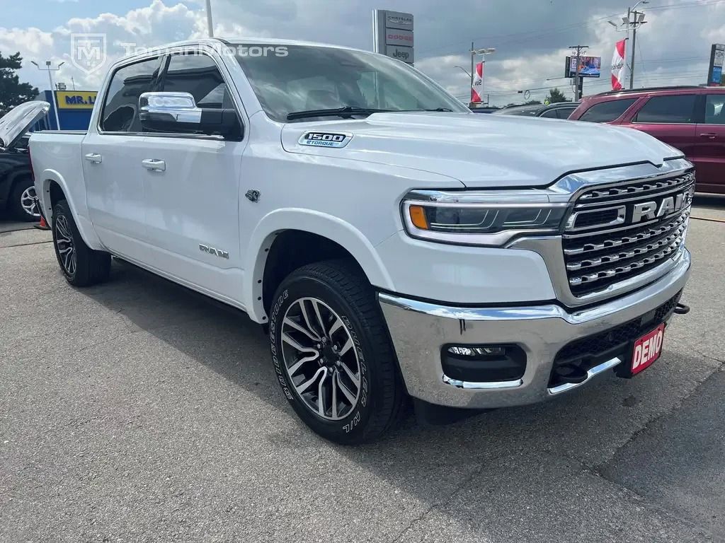 RAM 1500, Longhorn HEMI, jen 12tiskm, 26